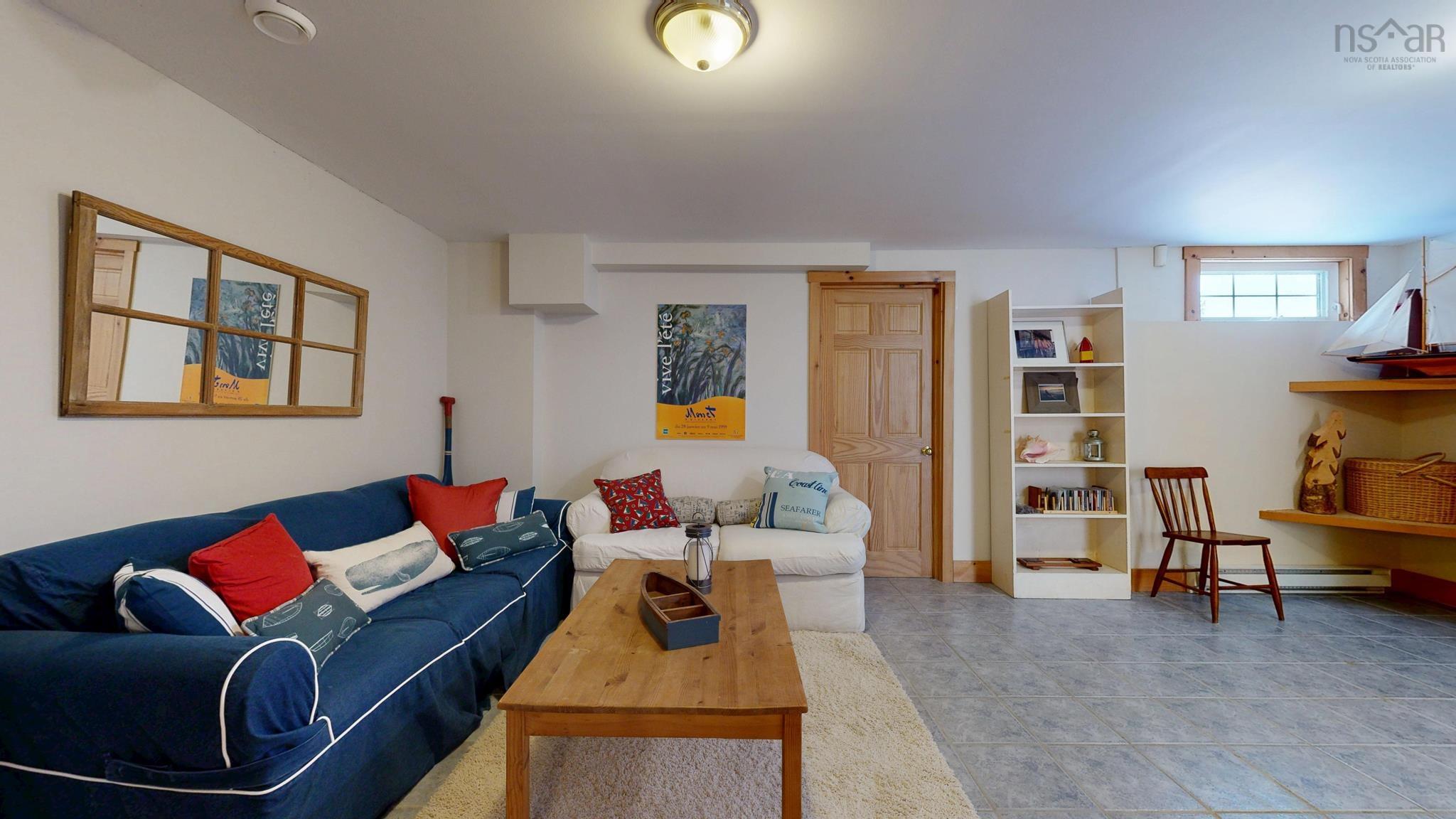 $995,000.00: 287 East Side Martins River Road, Martins River