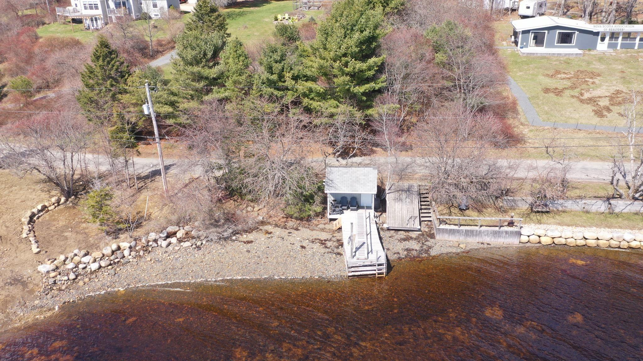 $869,000.00: 287 East Side Martins River Road, Martins River