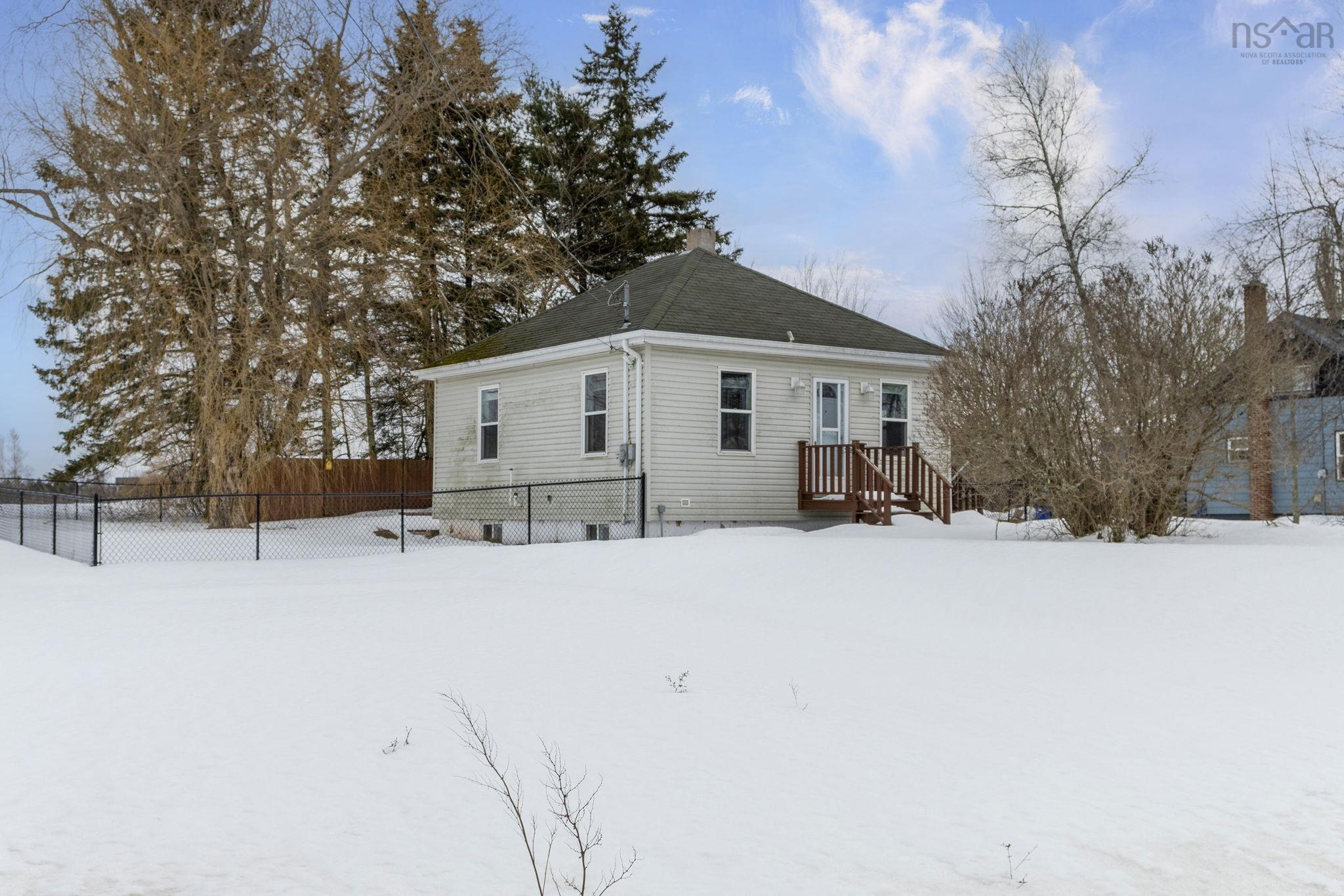 $289,900.00: 1034 Highway 277, Dutch Settlement