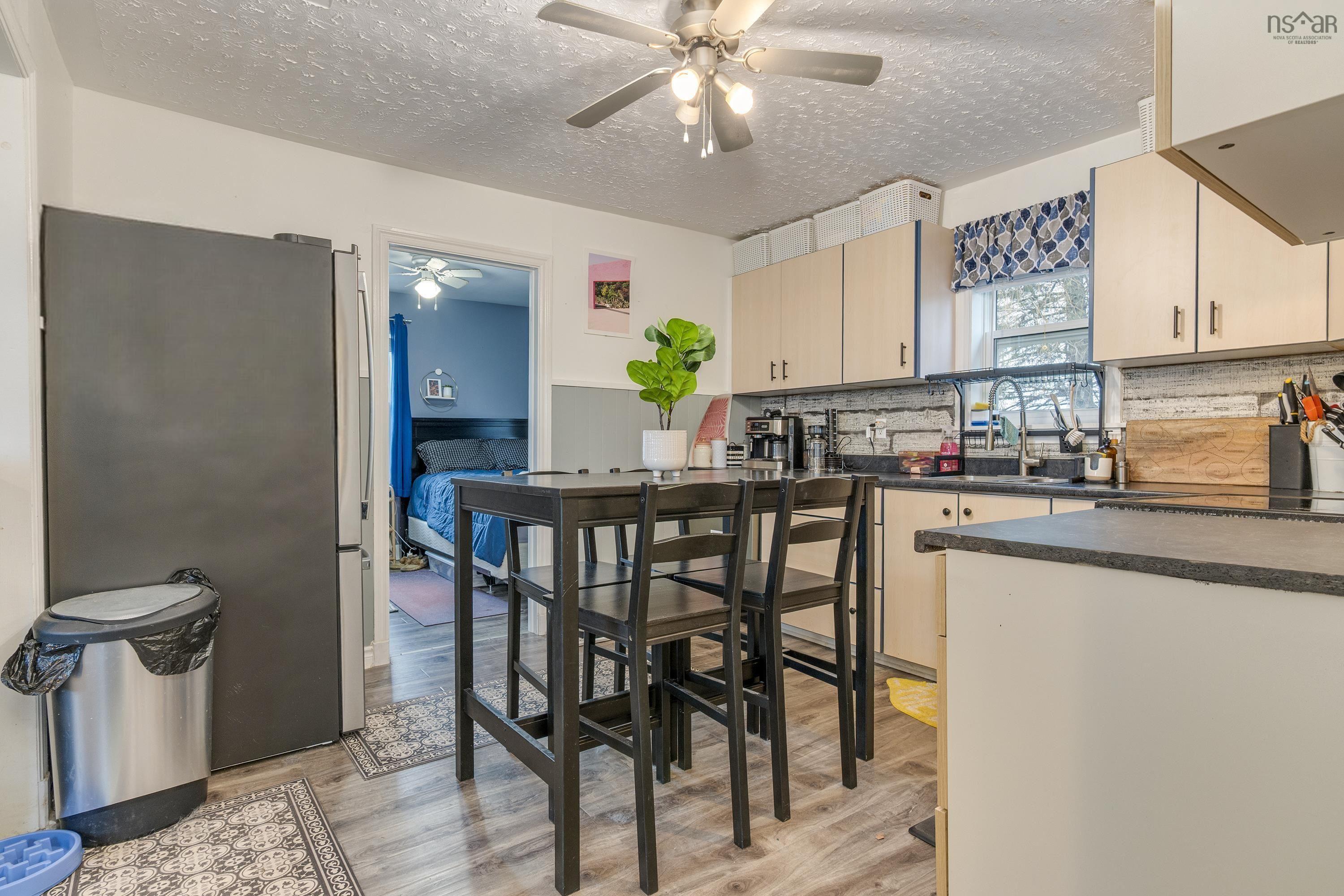 $289,900.00: 1034 Highway 277, Dutch Settlement