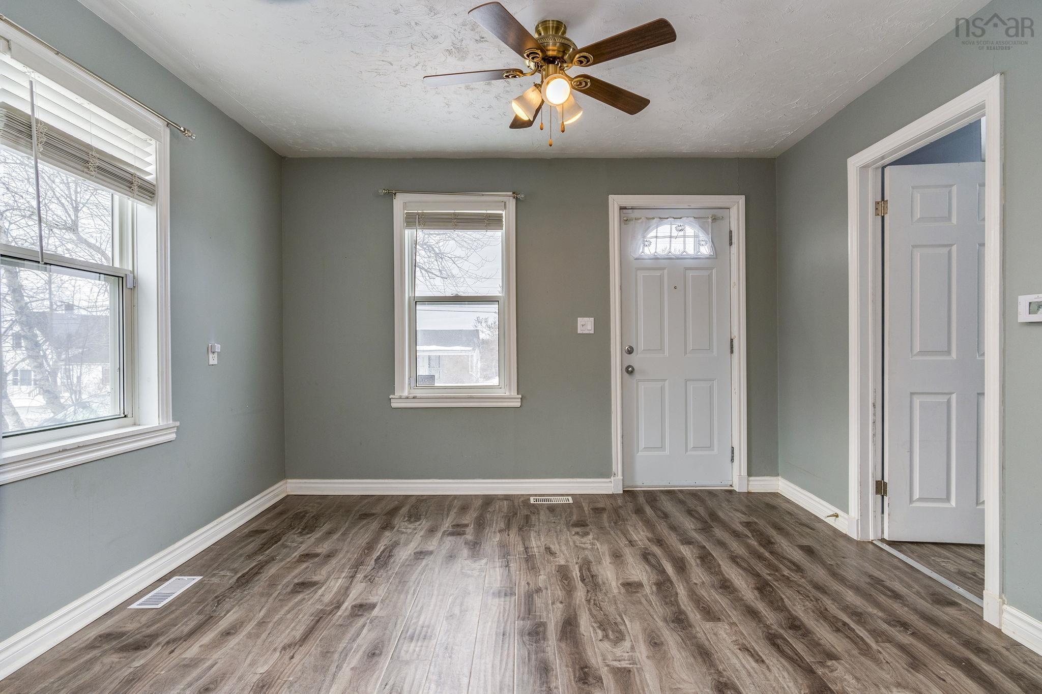 $289,900.00: 1034 Highway 277, Dutch Settlement