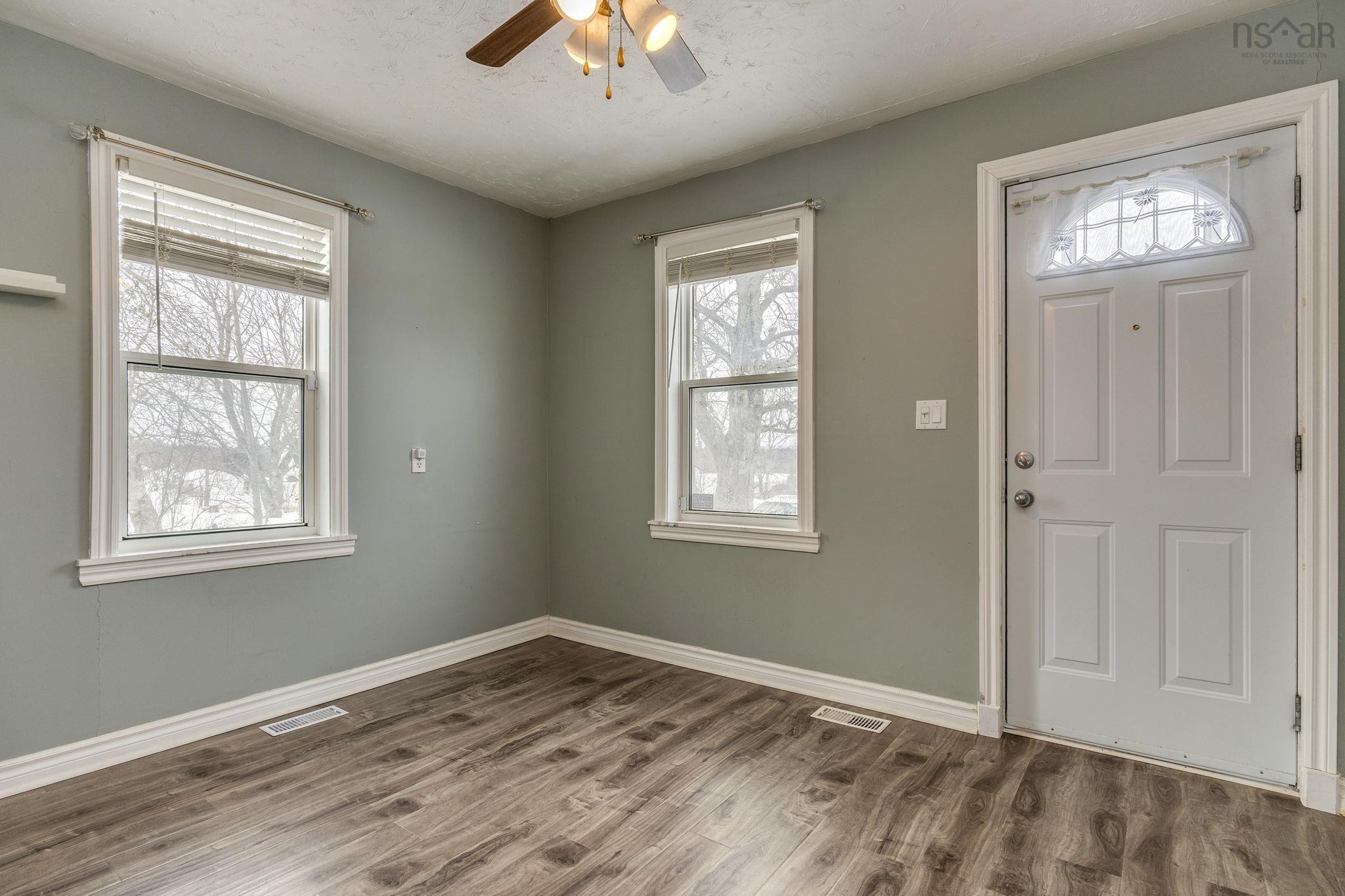 $289,900.00: 1034 Highway 277, Dutch Settlement