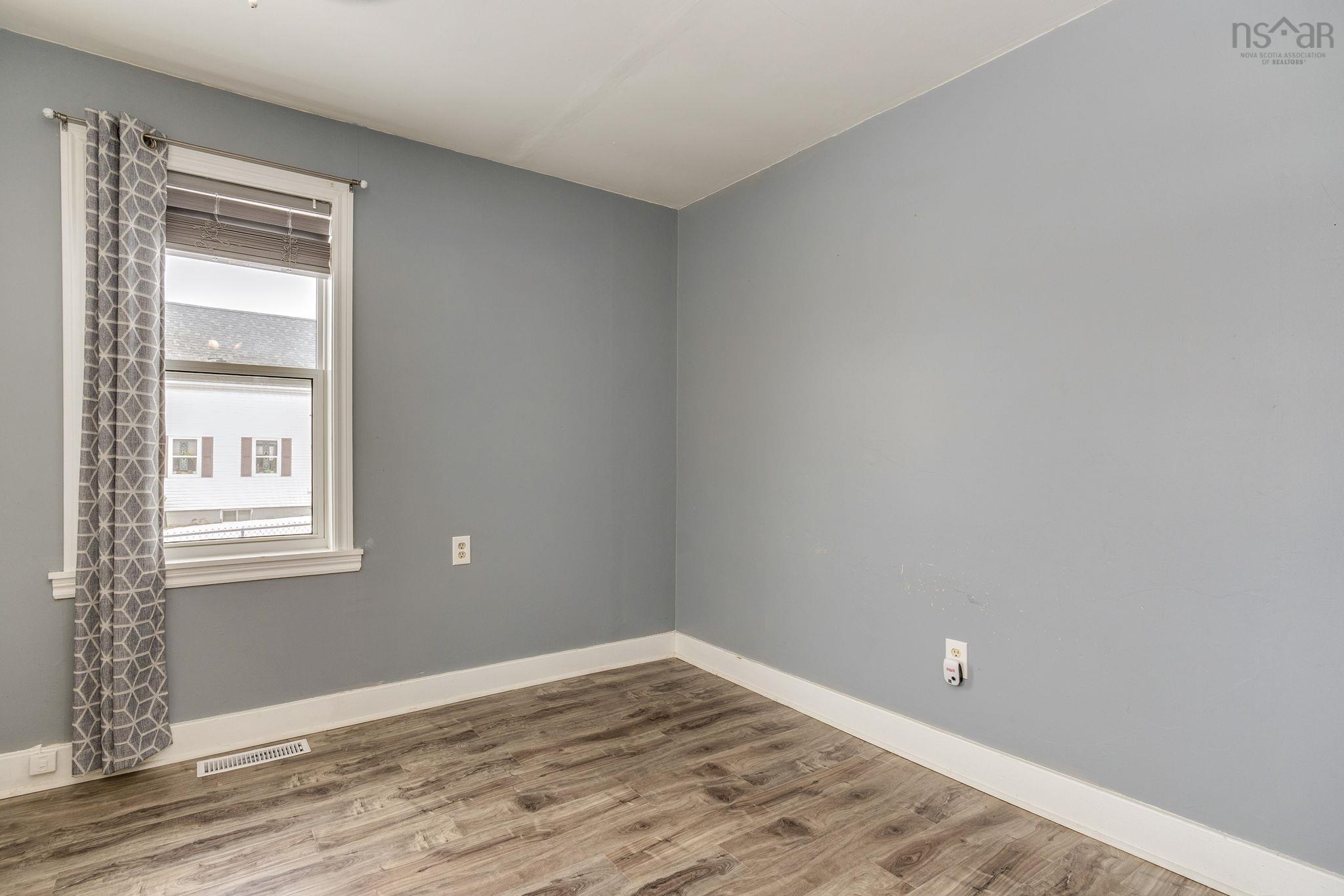 $289,900.00: 1034 Highway 277, Dutch Settlement