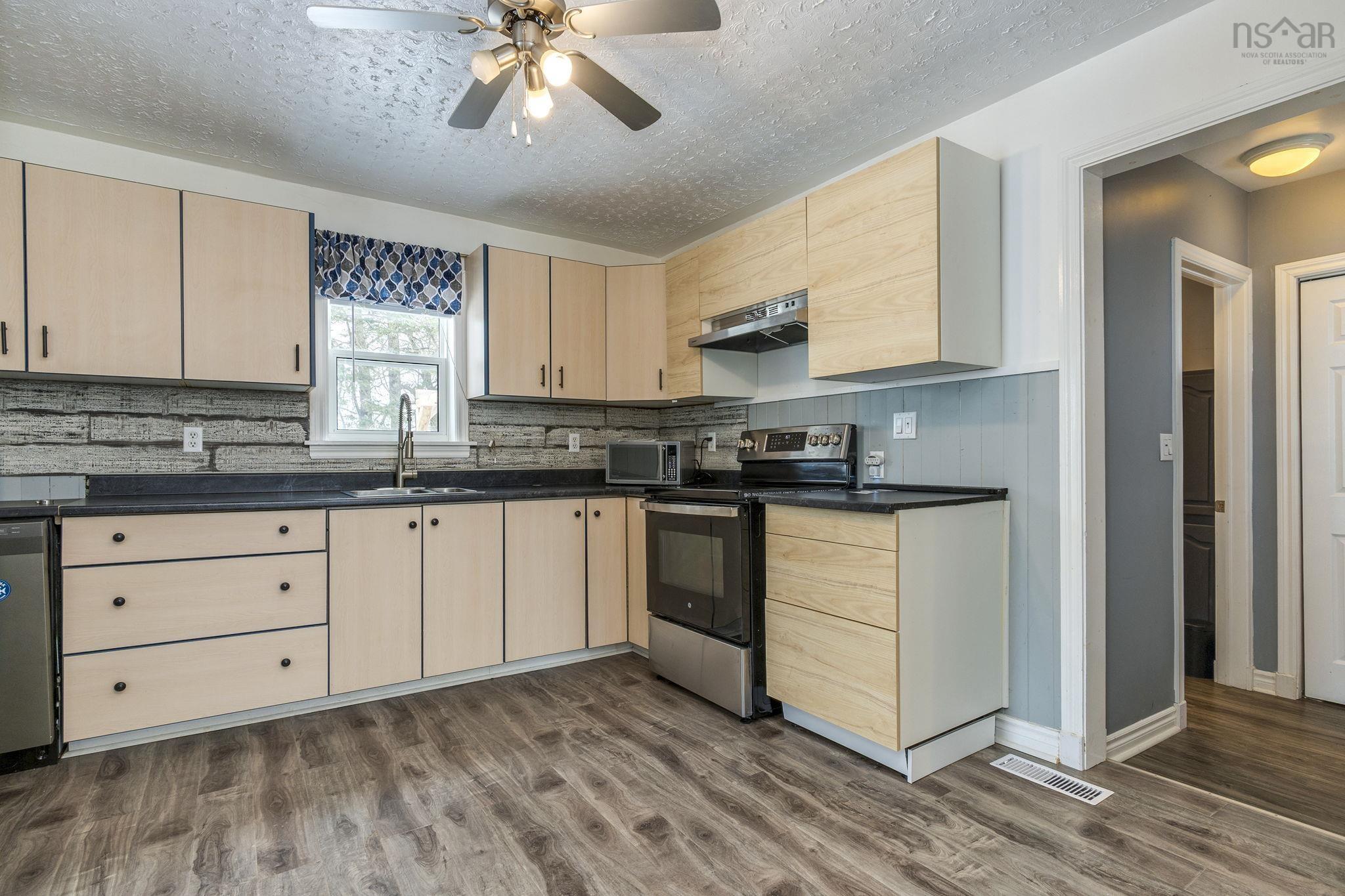 $289,900.00: 1034 Highway 277, Dutch Settlement