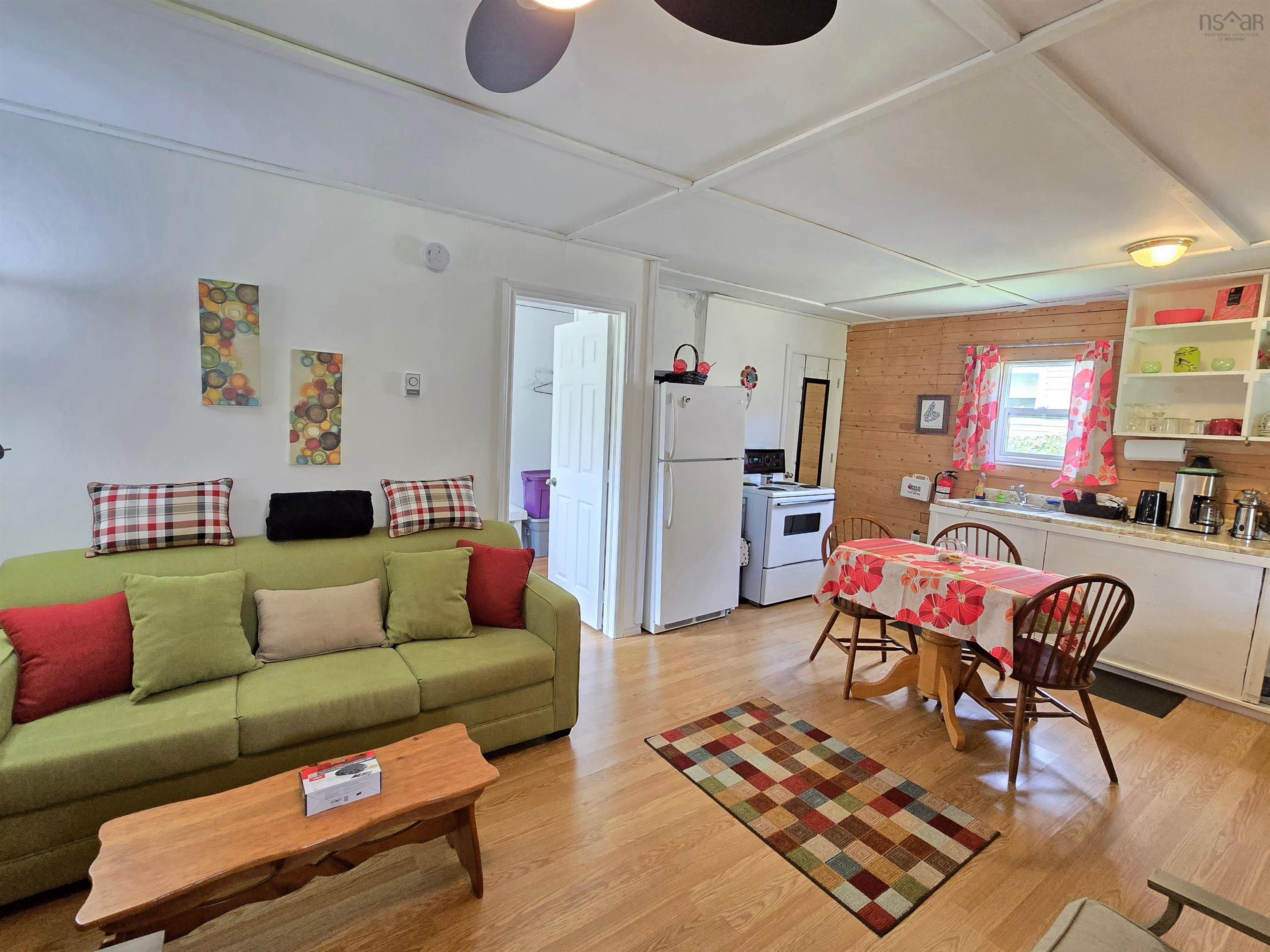 $399,000.00: 1235 Loch Lomond Road, Grand River Falls