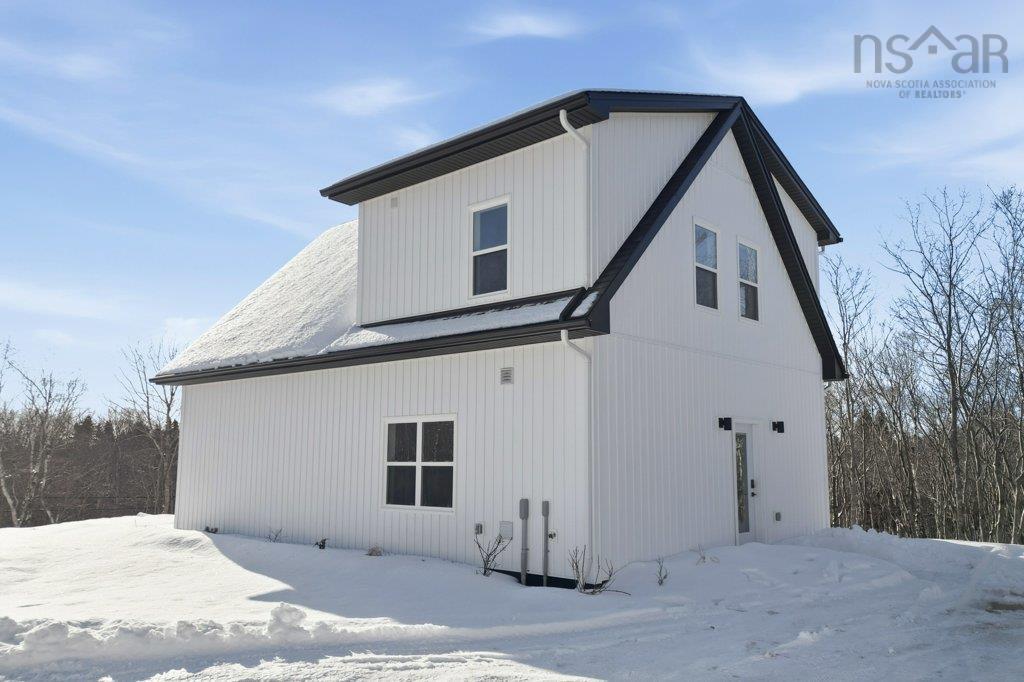 $679,000.00: 8 Five Rivers Drive, White Point