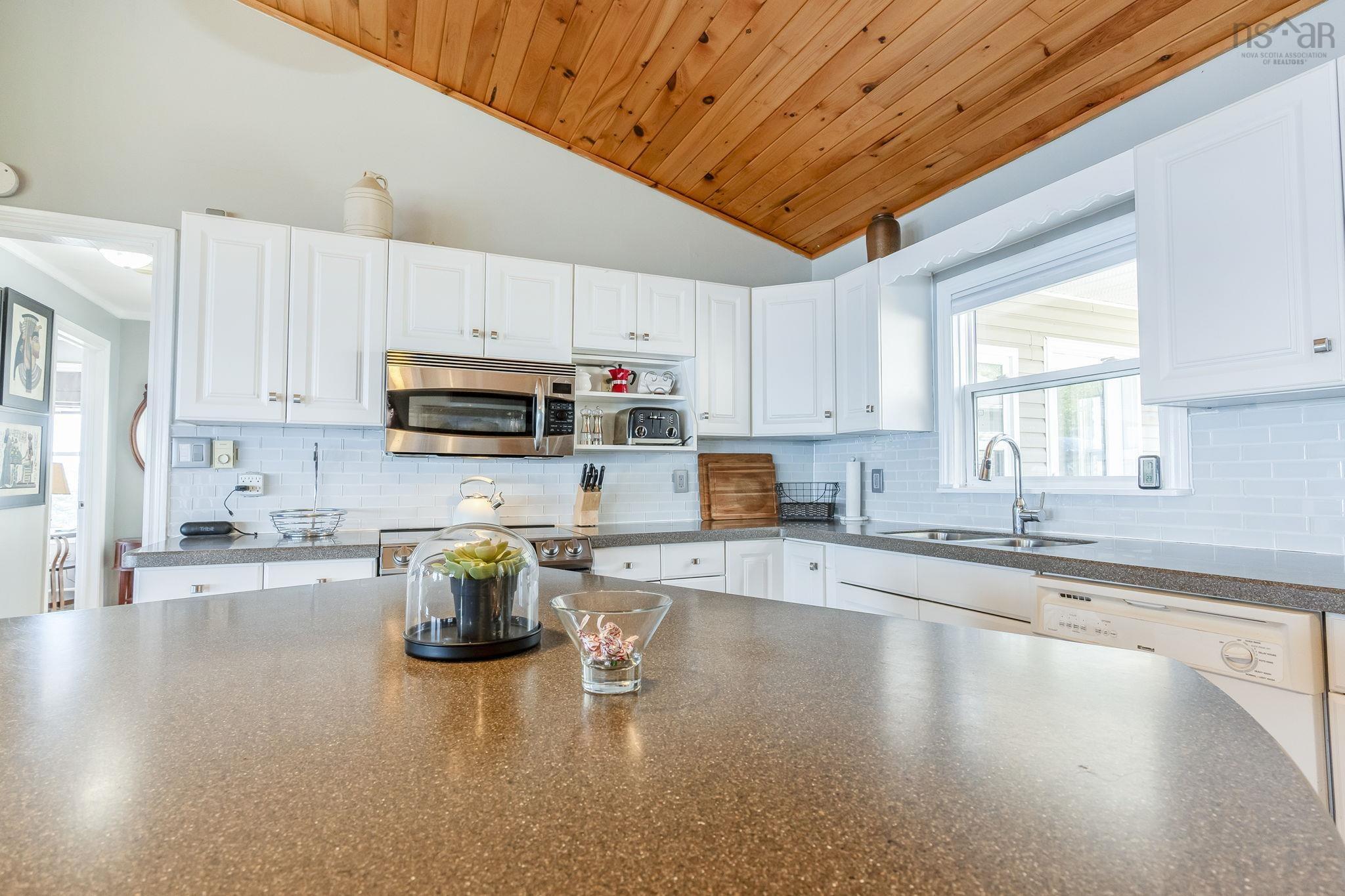 $589,000.00: 59 Sunset Avenue, Phinneys Cove