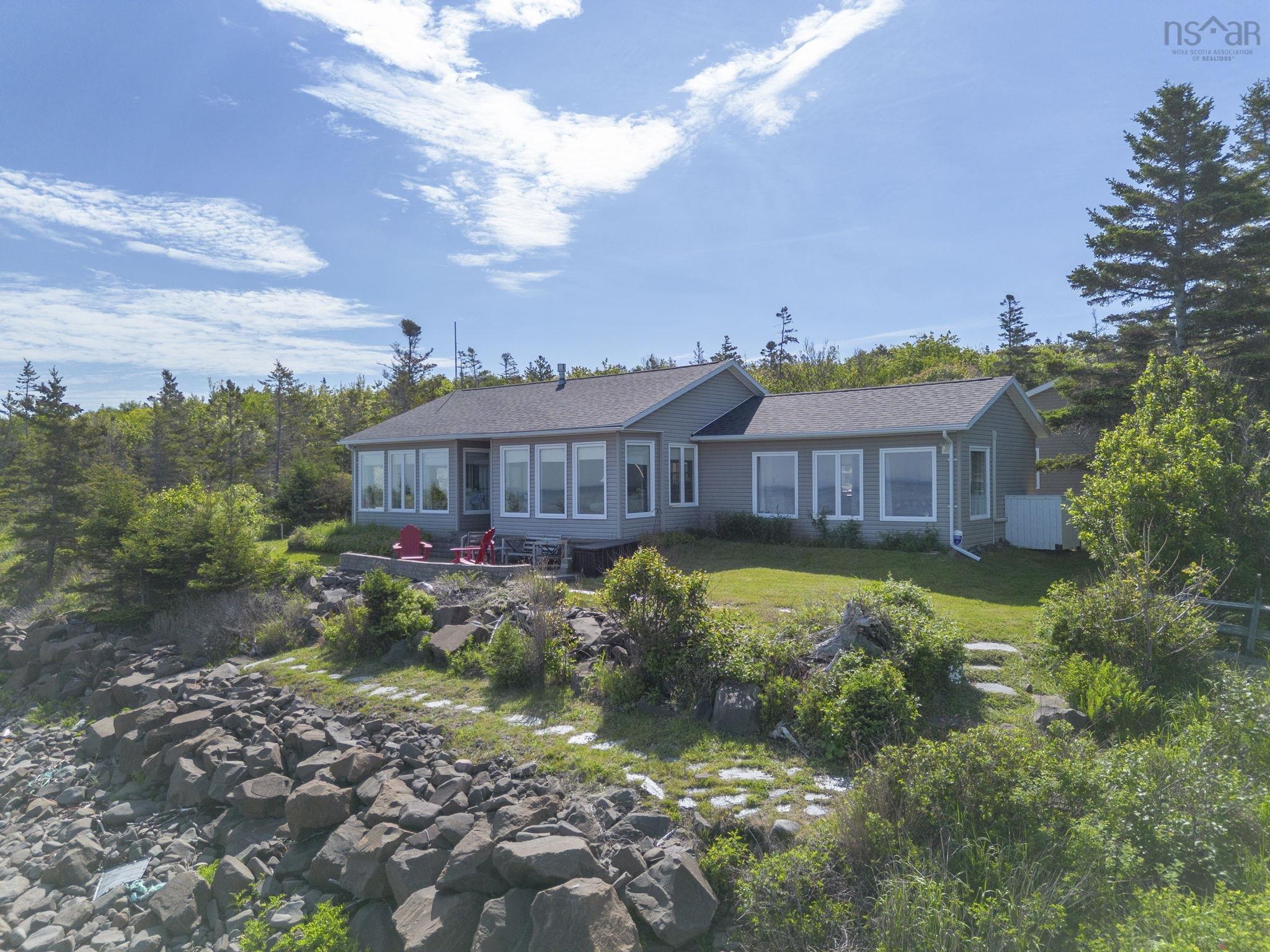 $589,000.00: 59 Sunset Avenue, Phinneys Cove