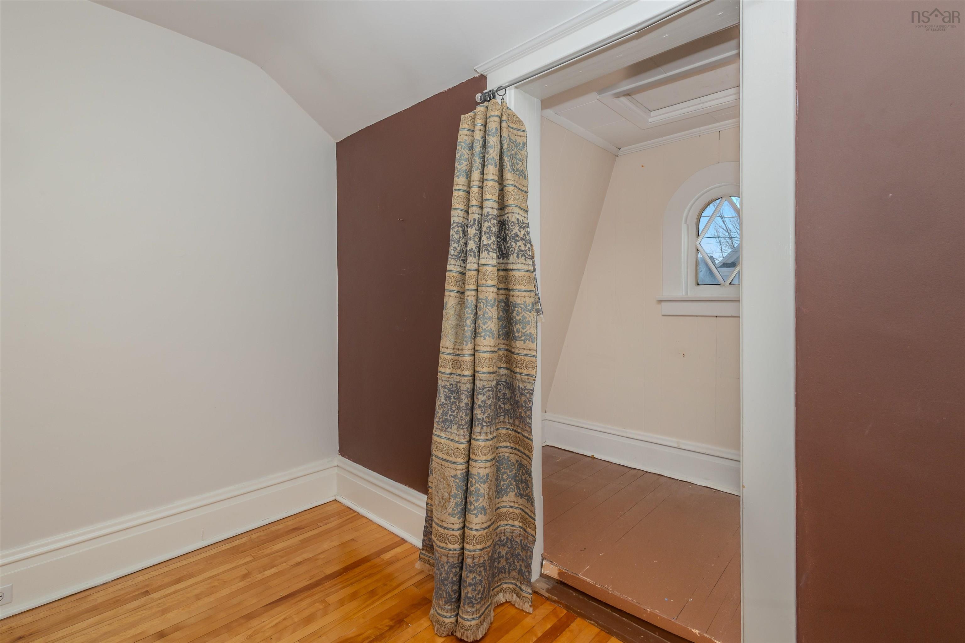 $280,000.00: 194 Park Street, Sydney