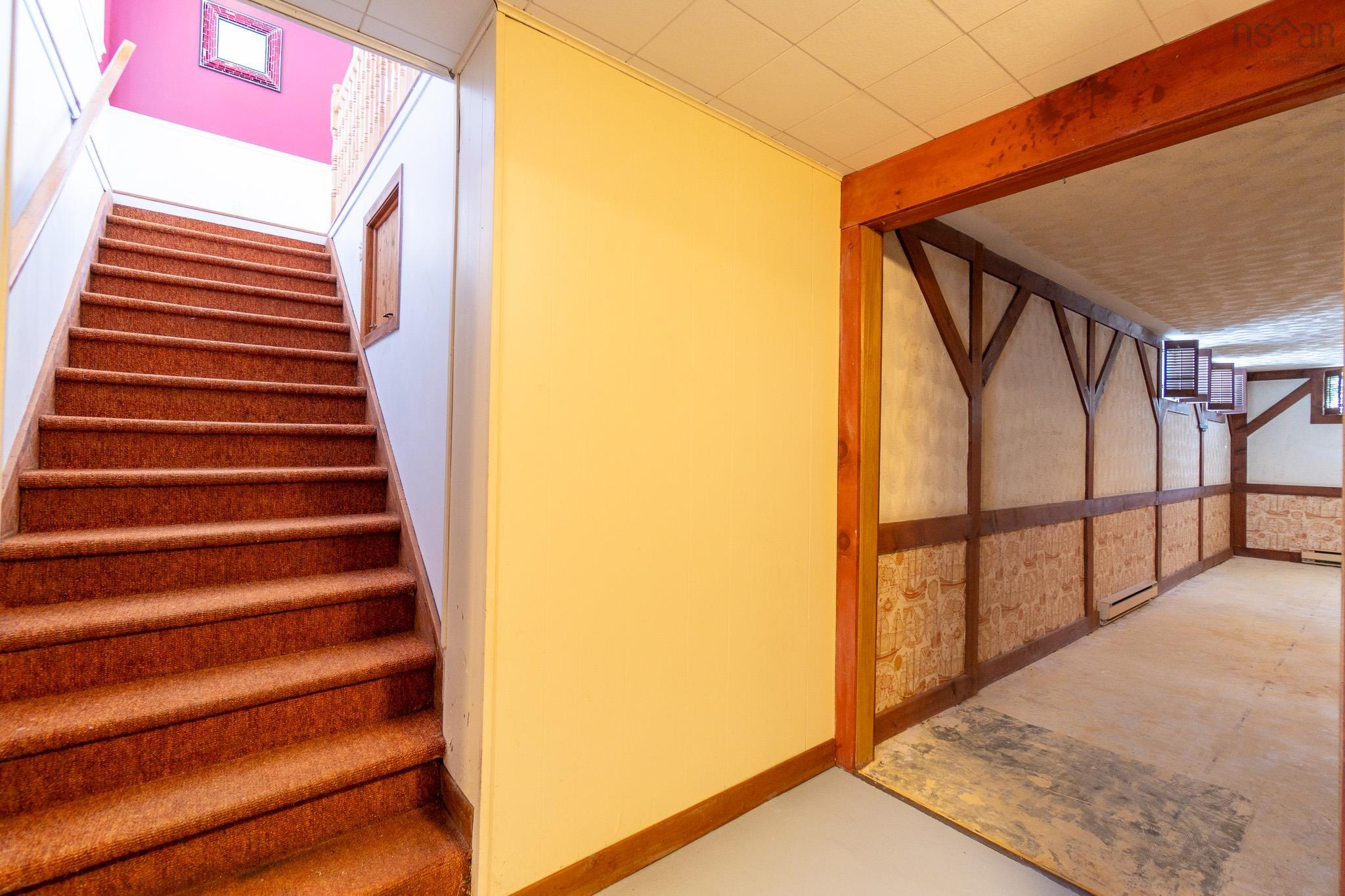 $495,000.00: 408 Belcher Street, Belcher Street