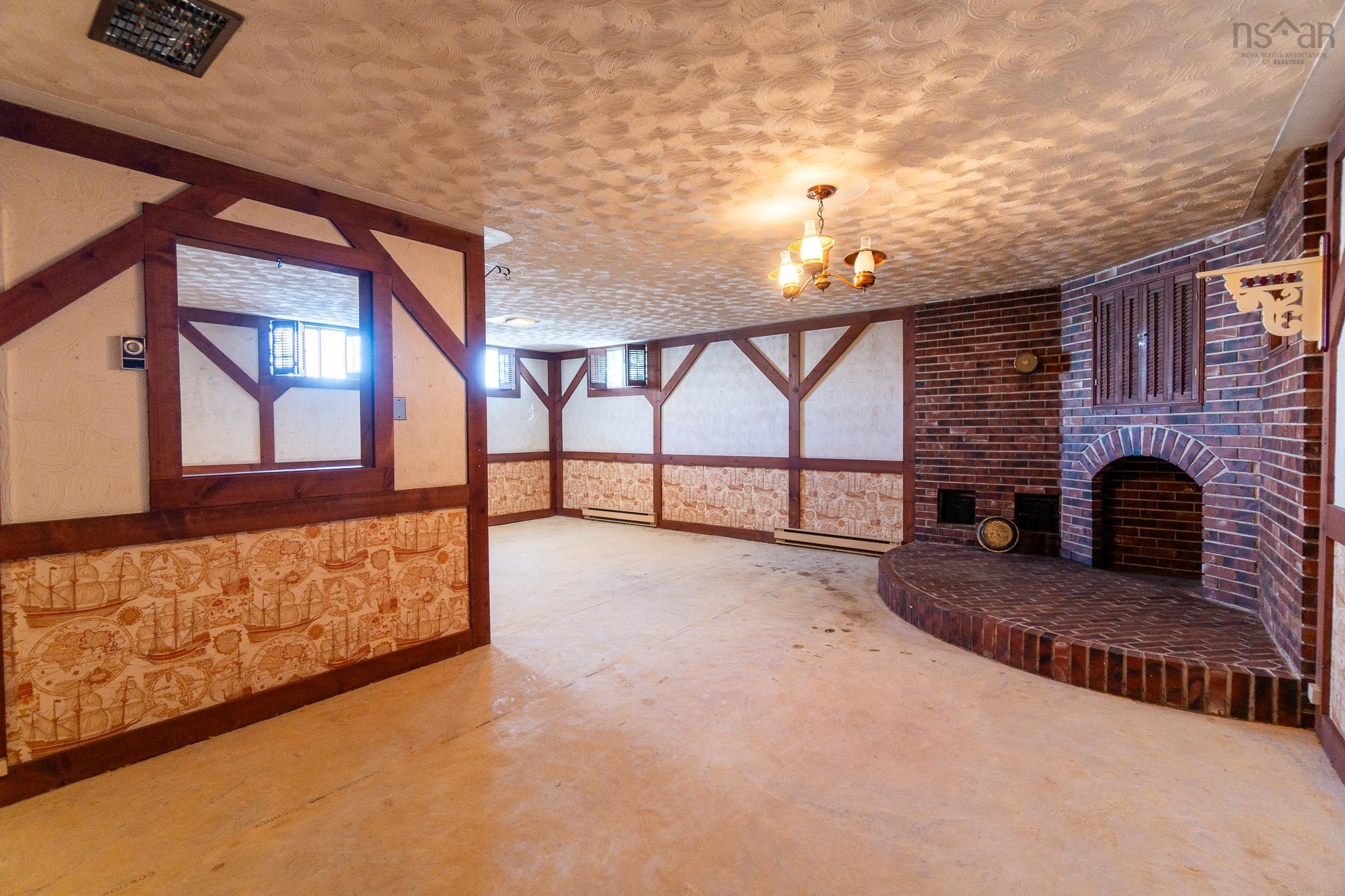 $495,000.00: 408 Belcher Street, Belcher Street