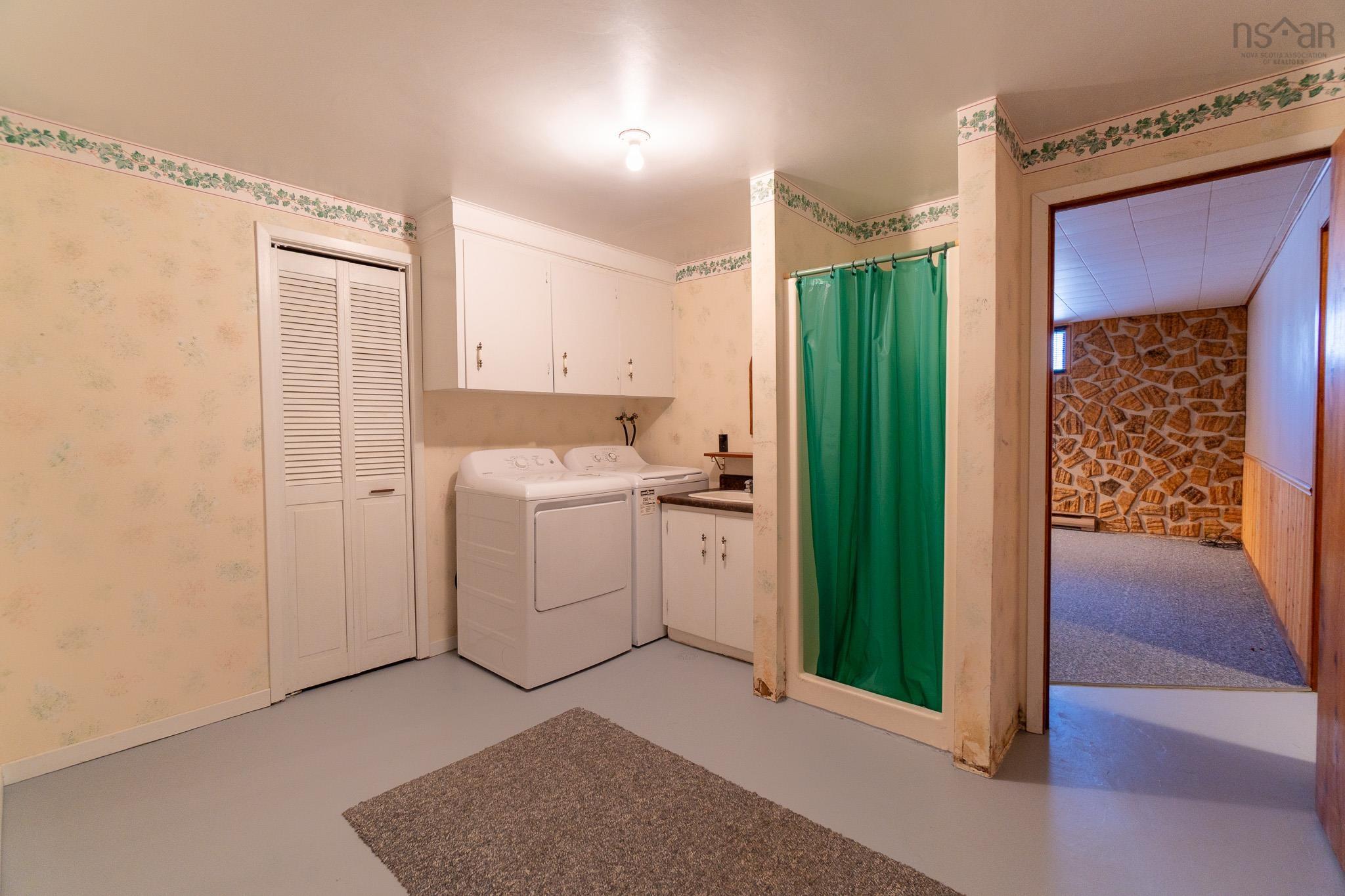 $495,000.00: 408 Belcher Street, Belcher Street