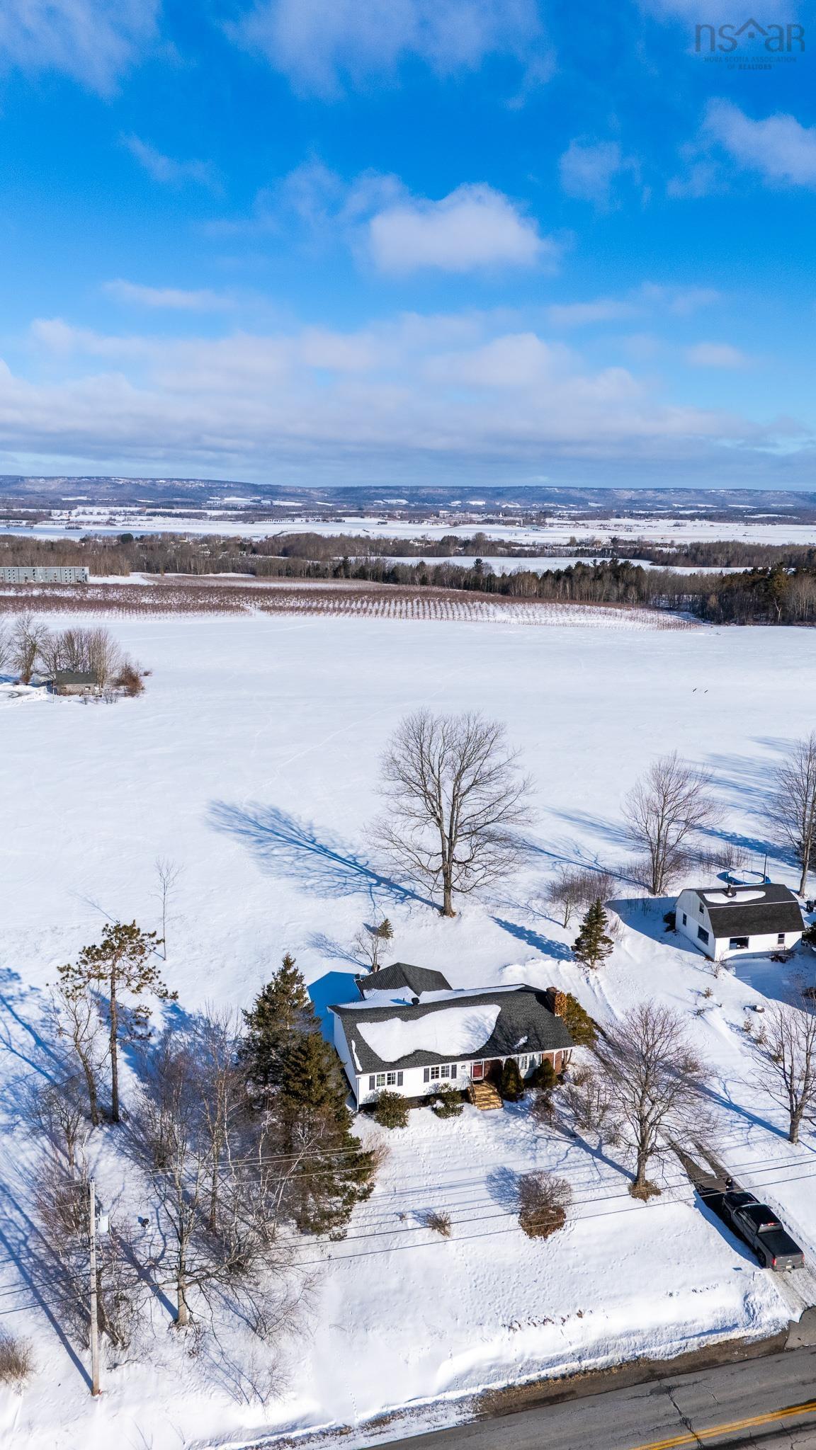 $495,000.00: 408 Belcher Street, Belcher Street