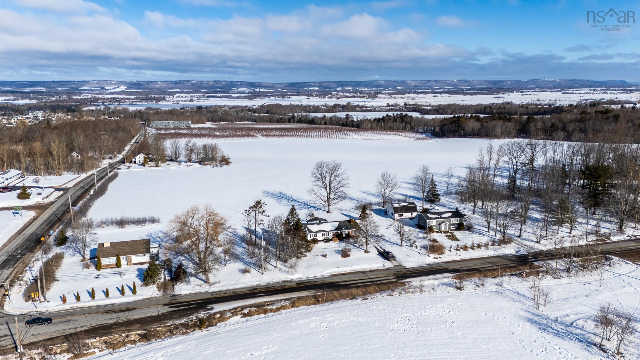 $495,000.00: 408 Belcher Street, Belcher Street