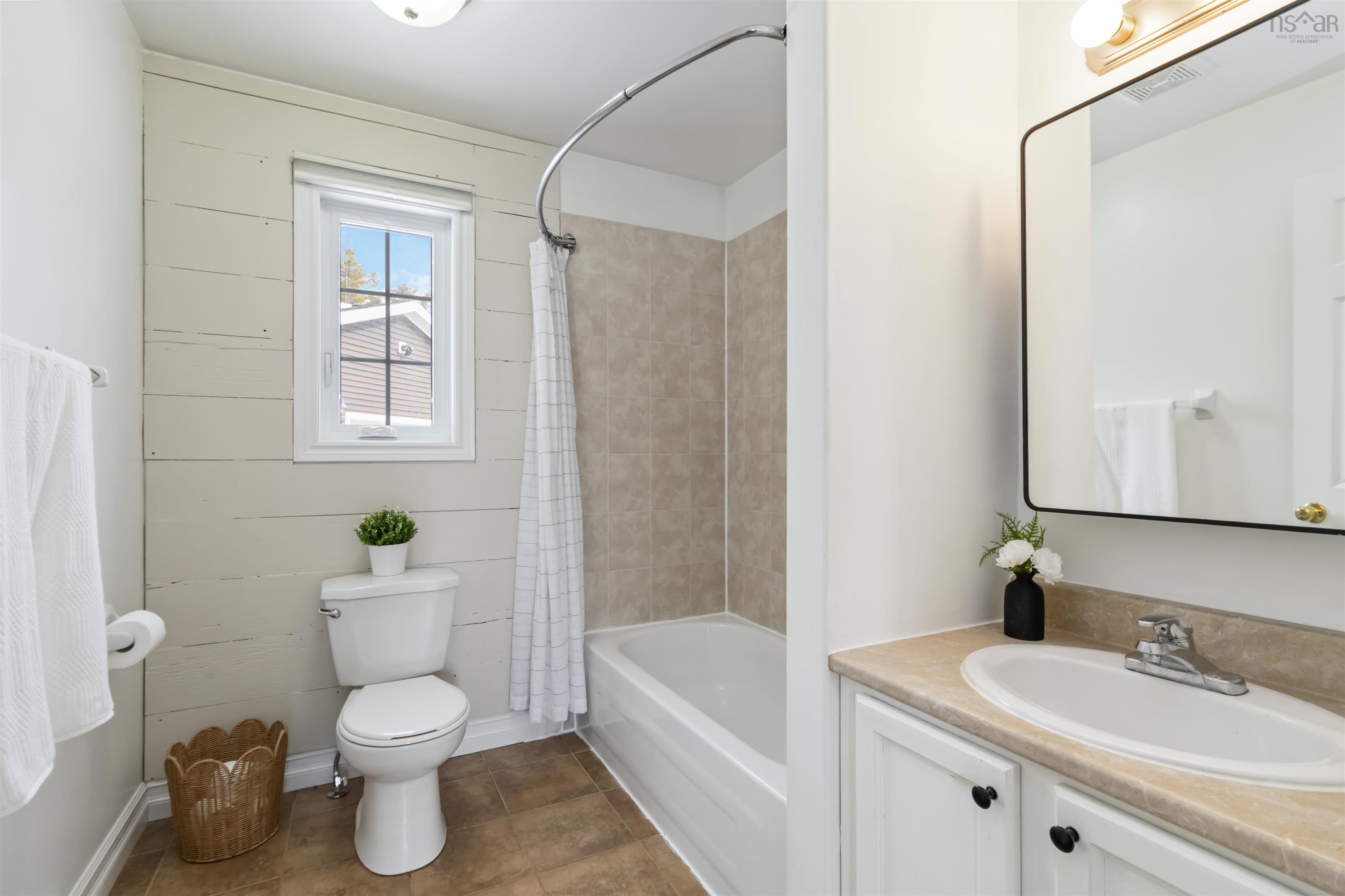 $499,900.00: 17 Harbourview Inn Loop, Salmon River Bridge