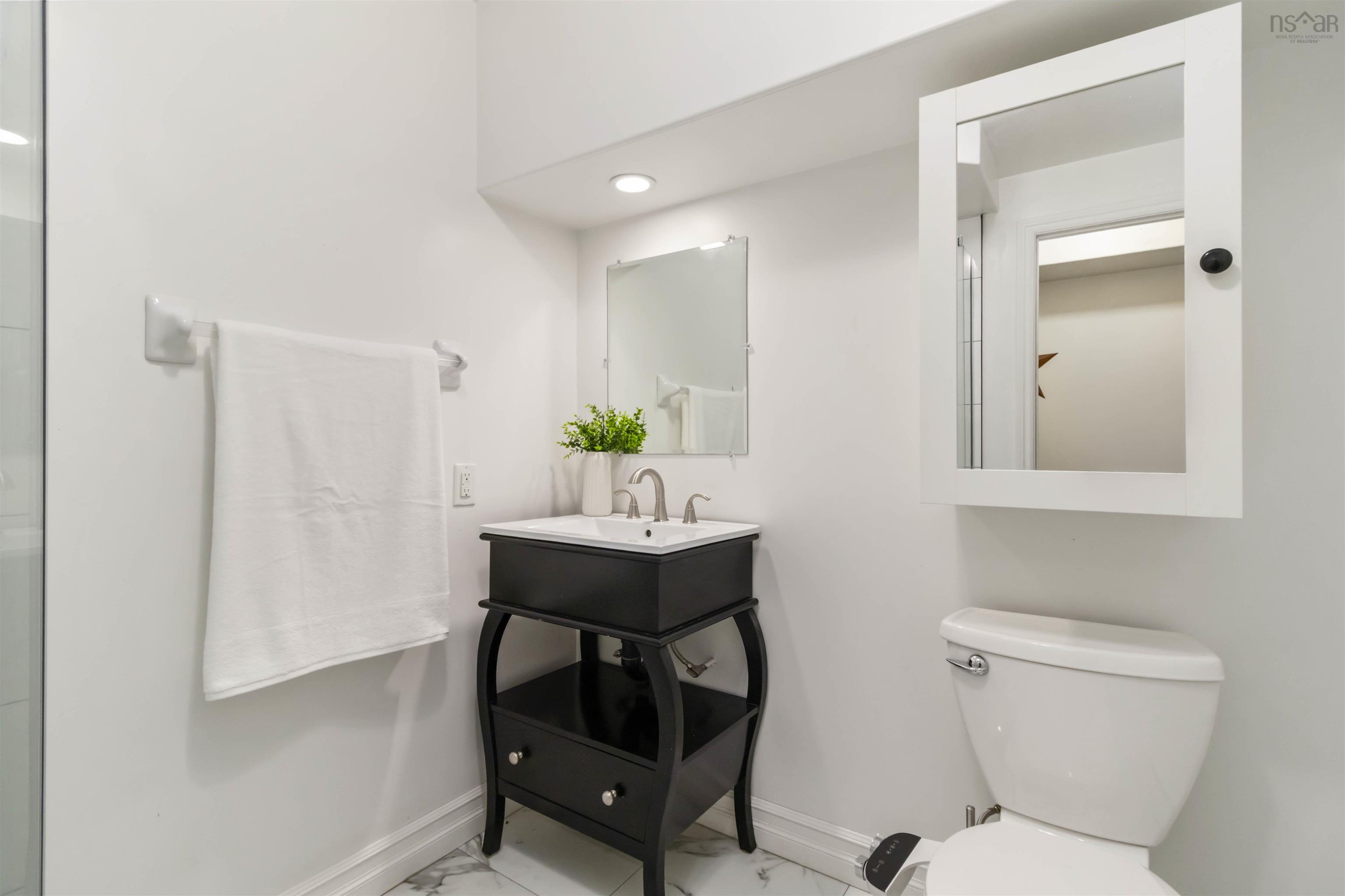 $499,900.00: 17 Harbourview Inn Loop, Salmon River Bridge