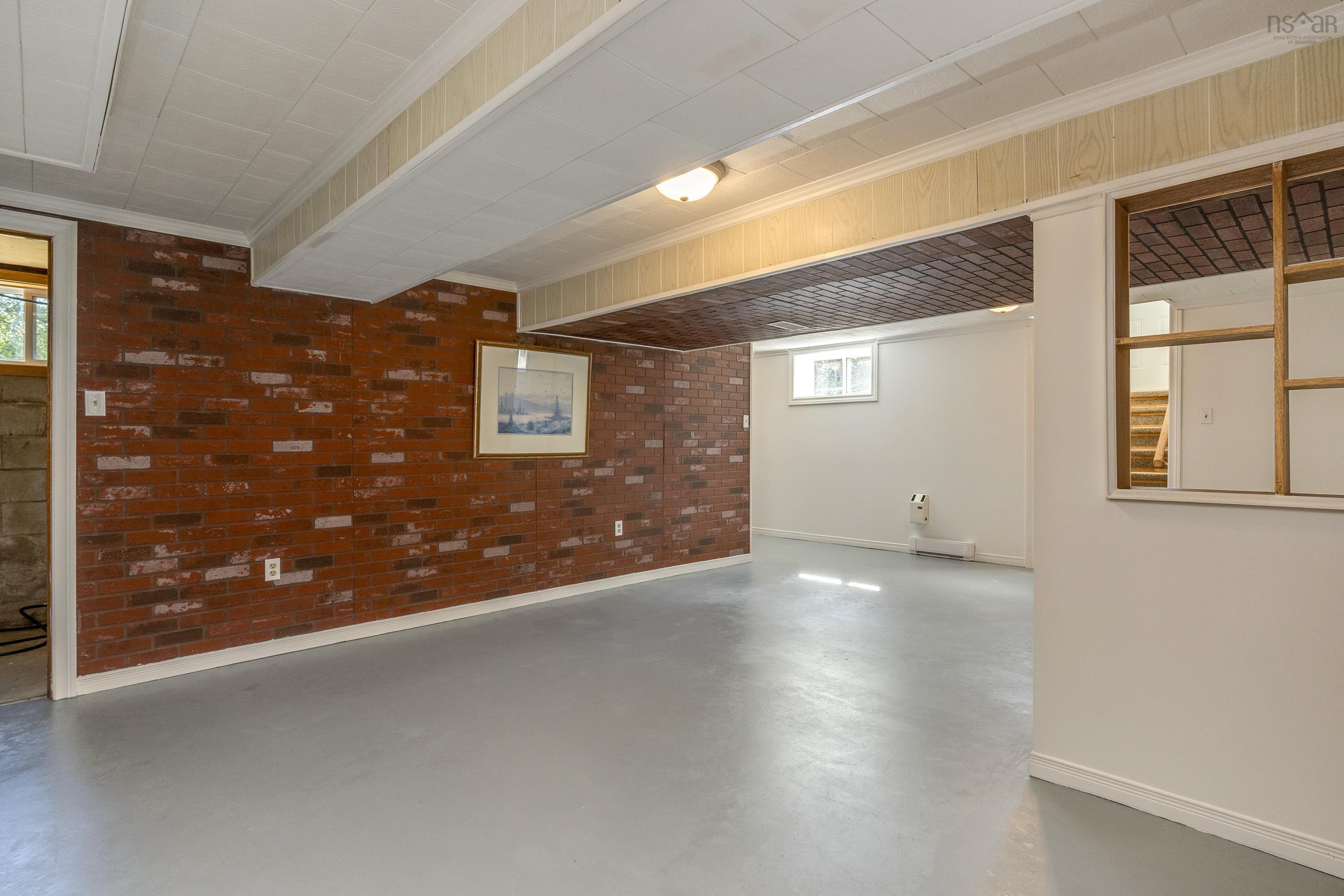 $399,000.00: 1084 Ridge Road, North Range