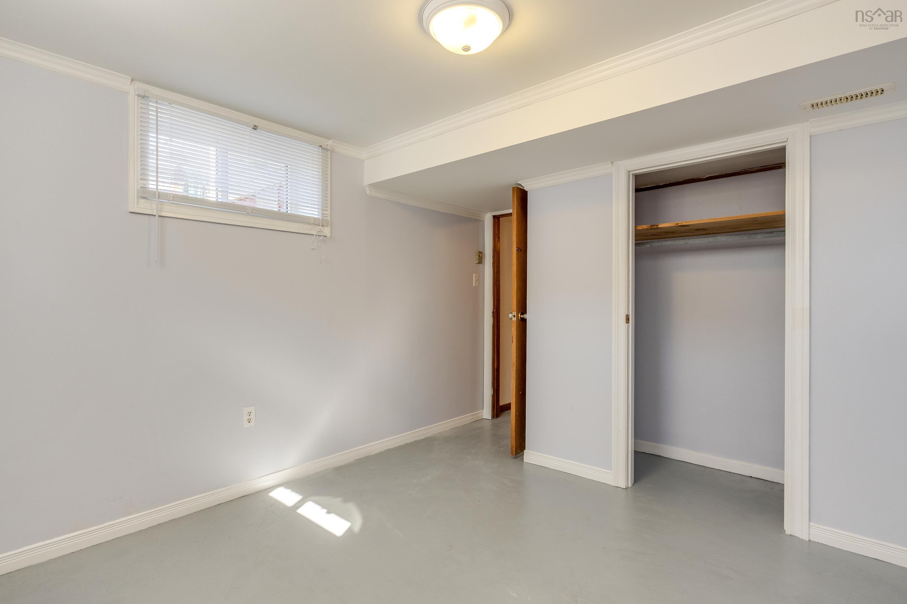 $399,000.00: 1084 Ridge Road, North Range