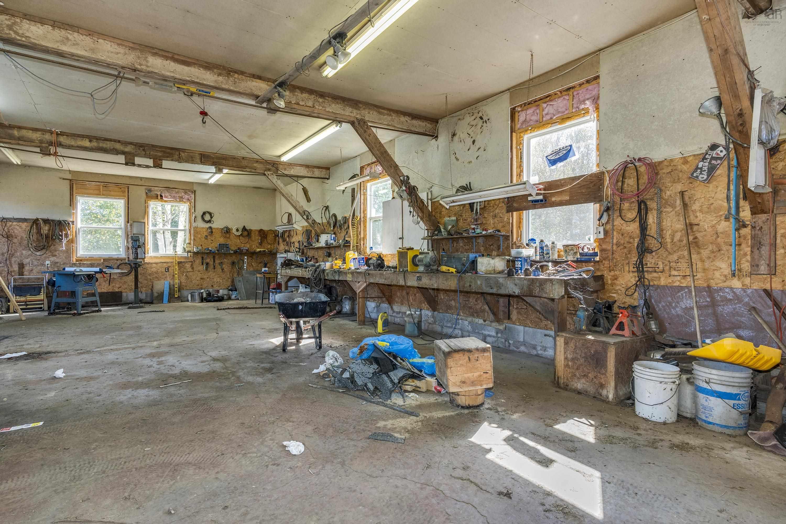 $399,000.00: 1084 Ridge Road, North Range