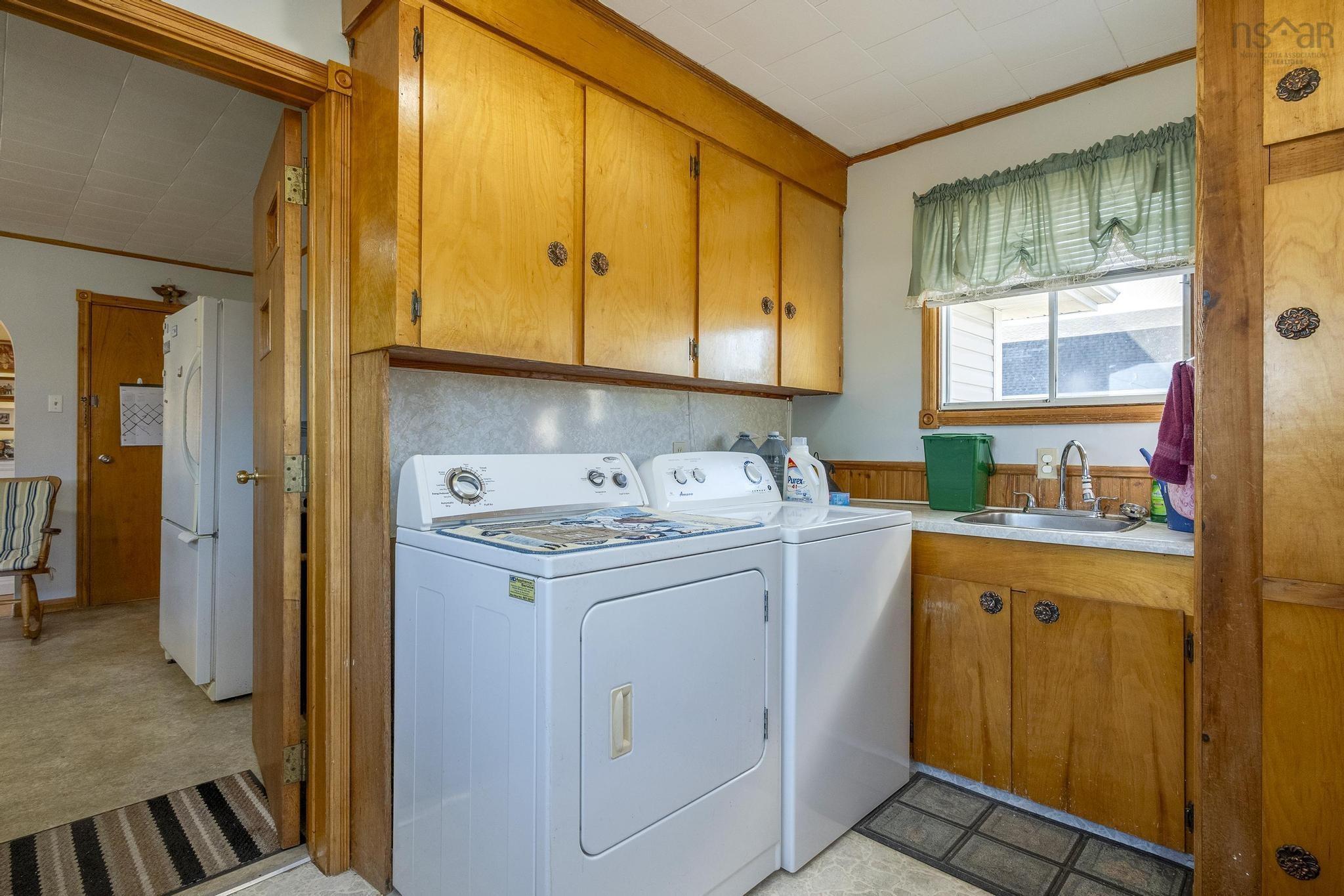 $399,000.00: 1084 Ridge Road, North Range