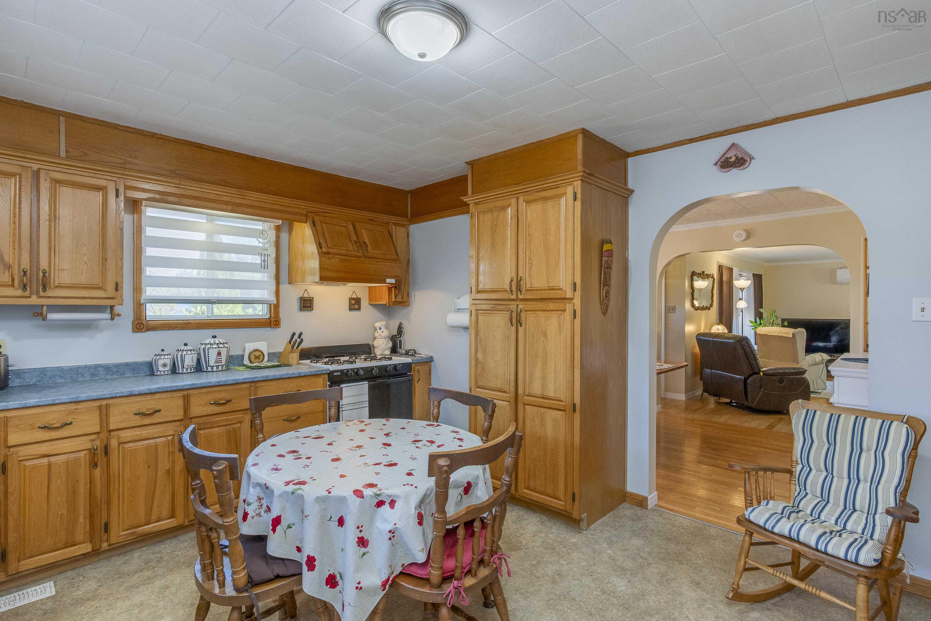 $399,000.00: 1084 Ridge Road, North Range