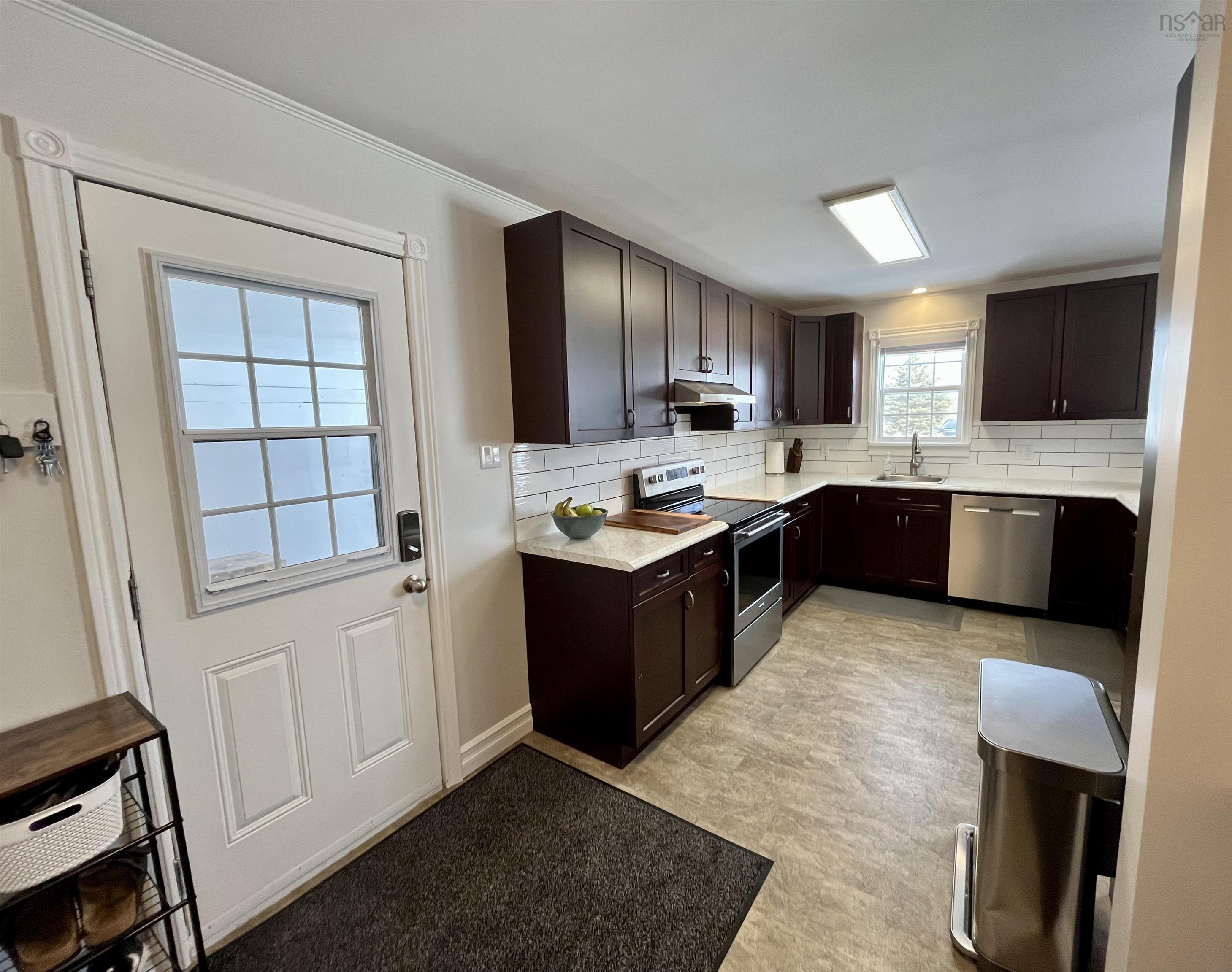 $400,000.00: 153 Island View Drive, Brass Hill