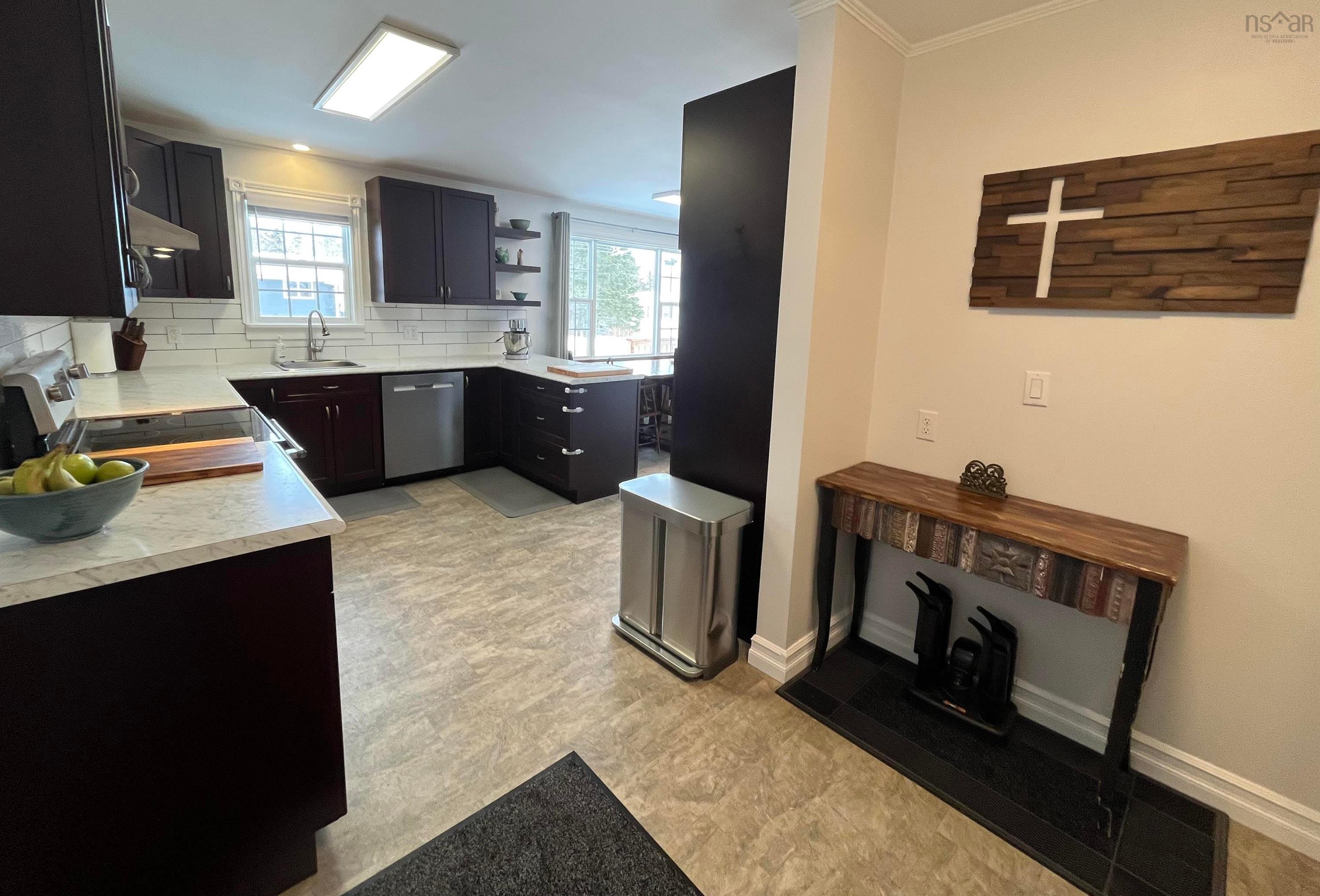 $375,000.00: 153 Island View Drive, Brass Hill