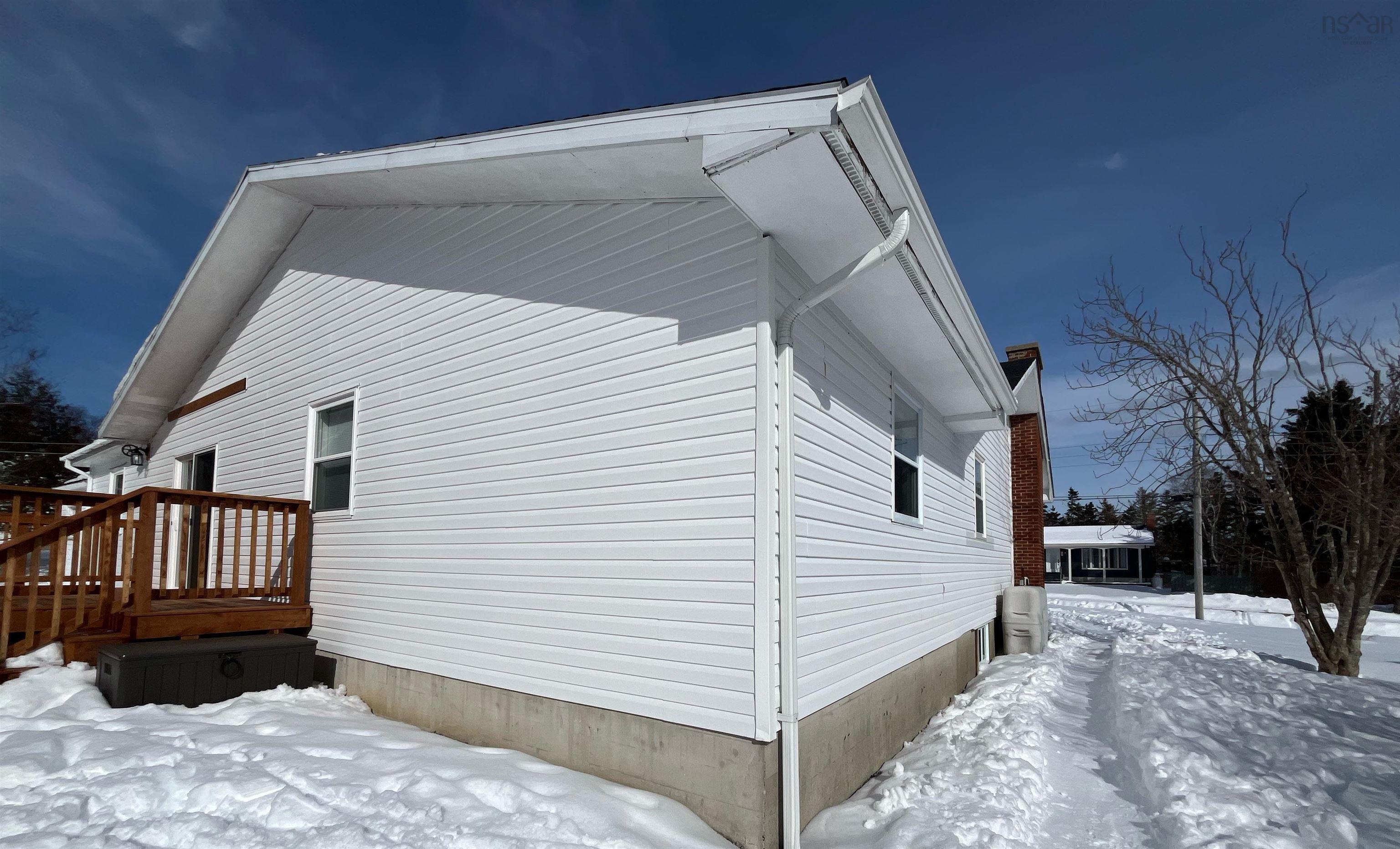 $400,000.00: 153 Island View Drive, Brass Hill