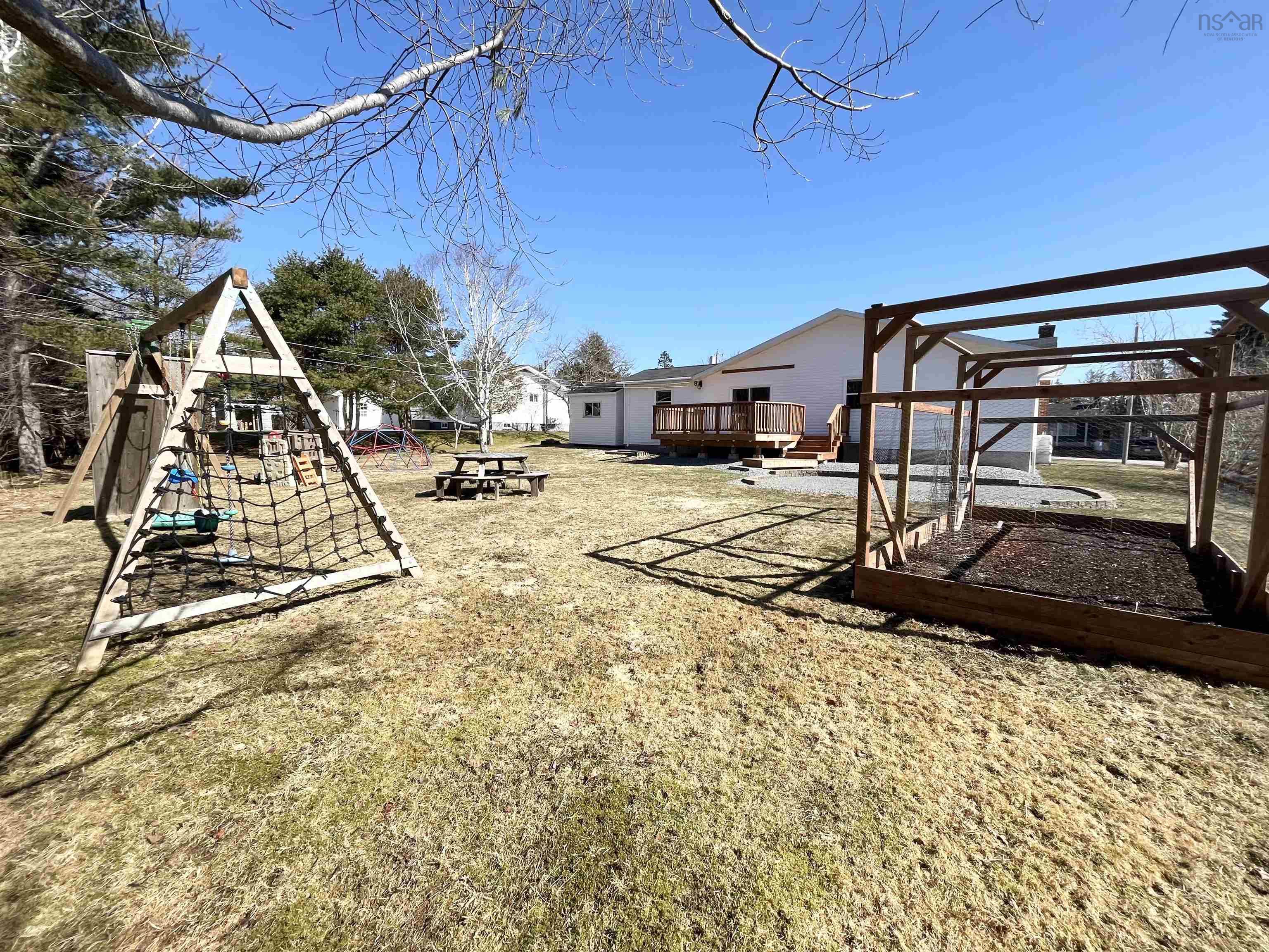 $375,000.00: 153 Island View Drive, Brass Hill