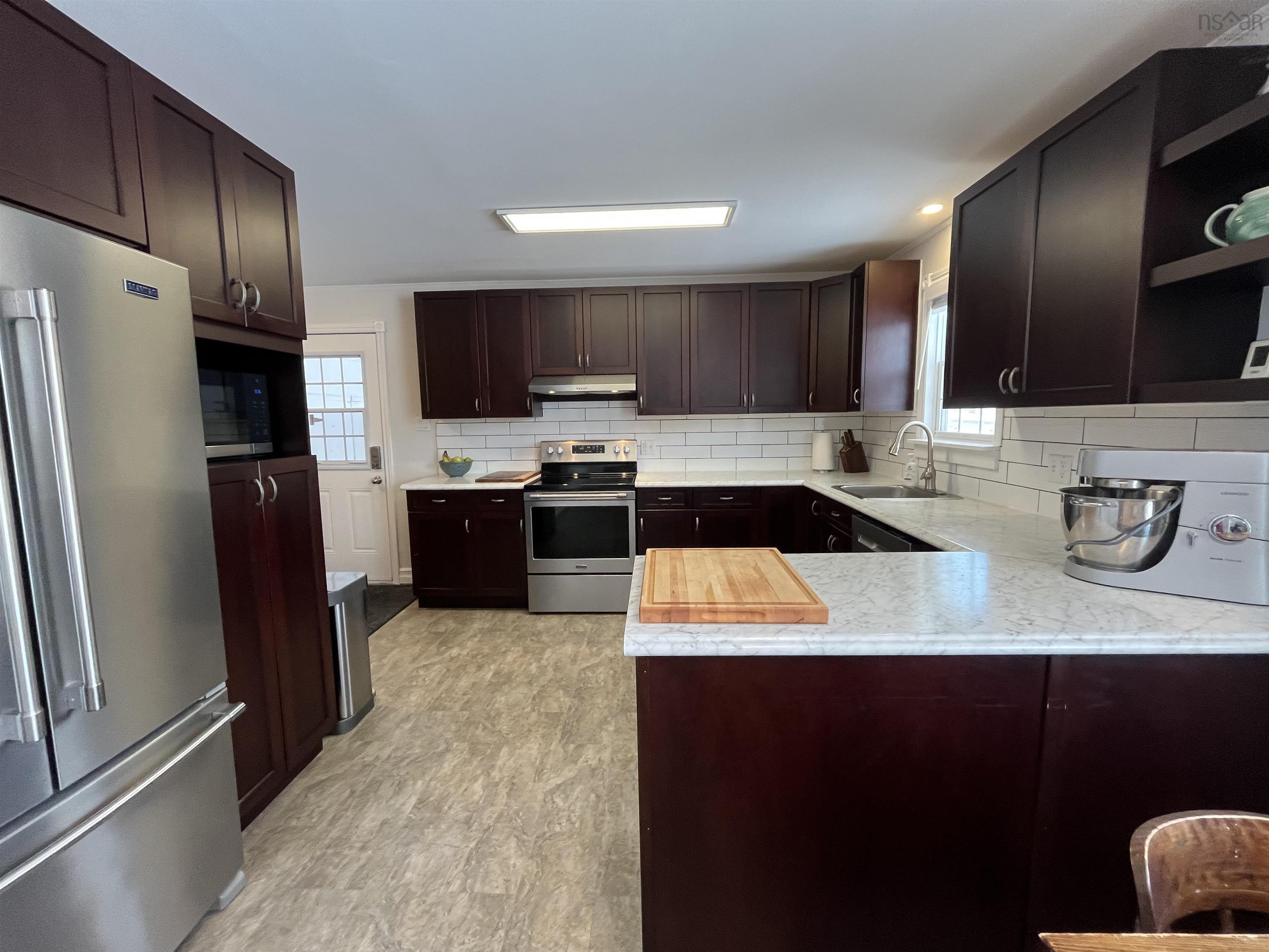 $400,000.00: 153 Island View Drive, Brass Hill