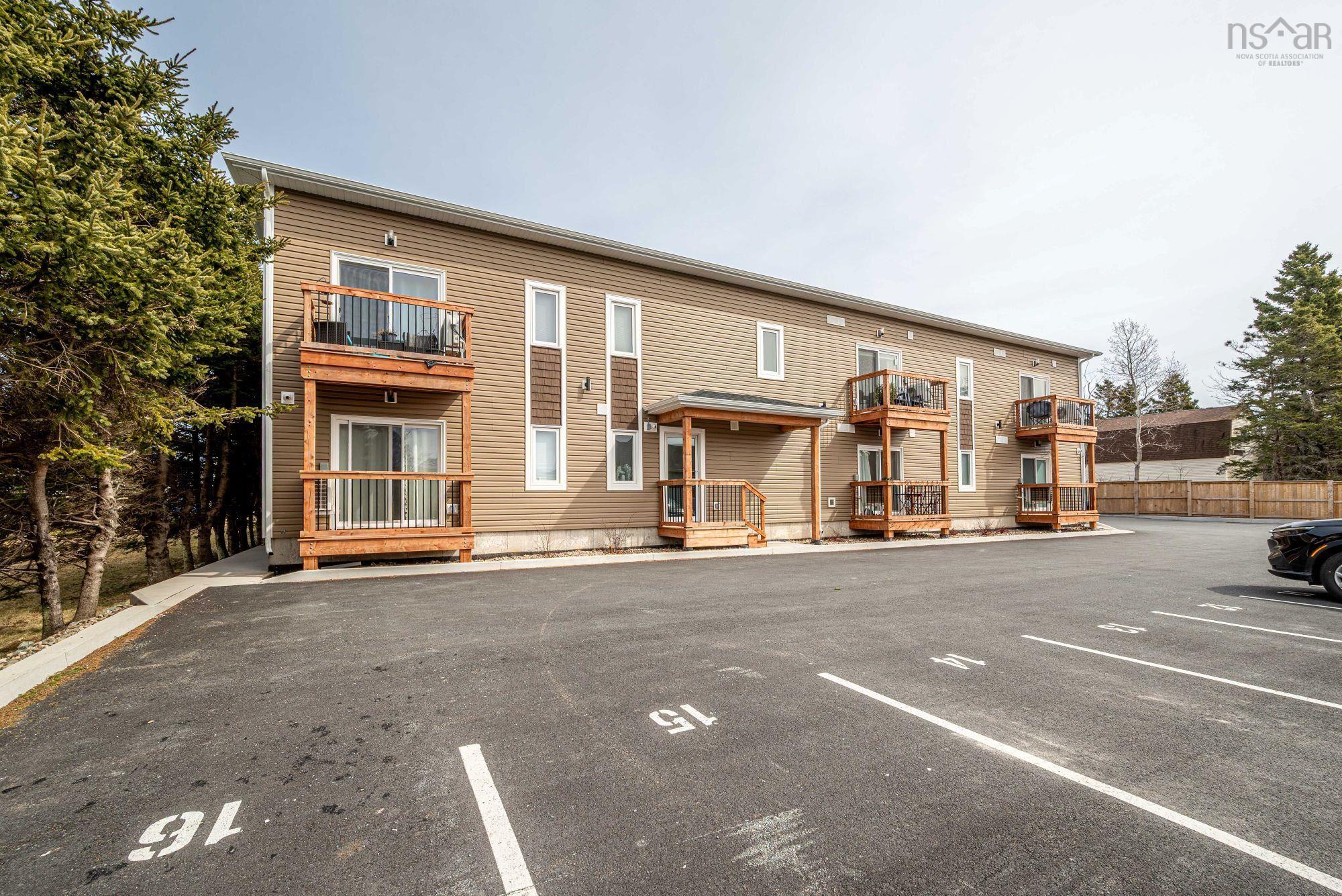 111 Cow Bay Road, Eastern Passage, NS (MLS 202603239)