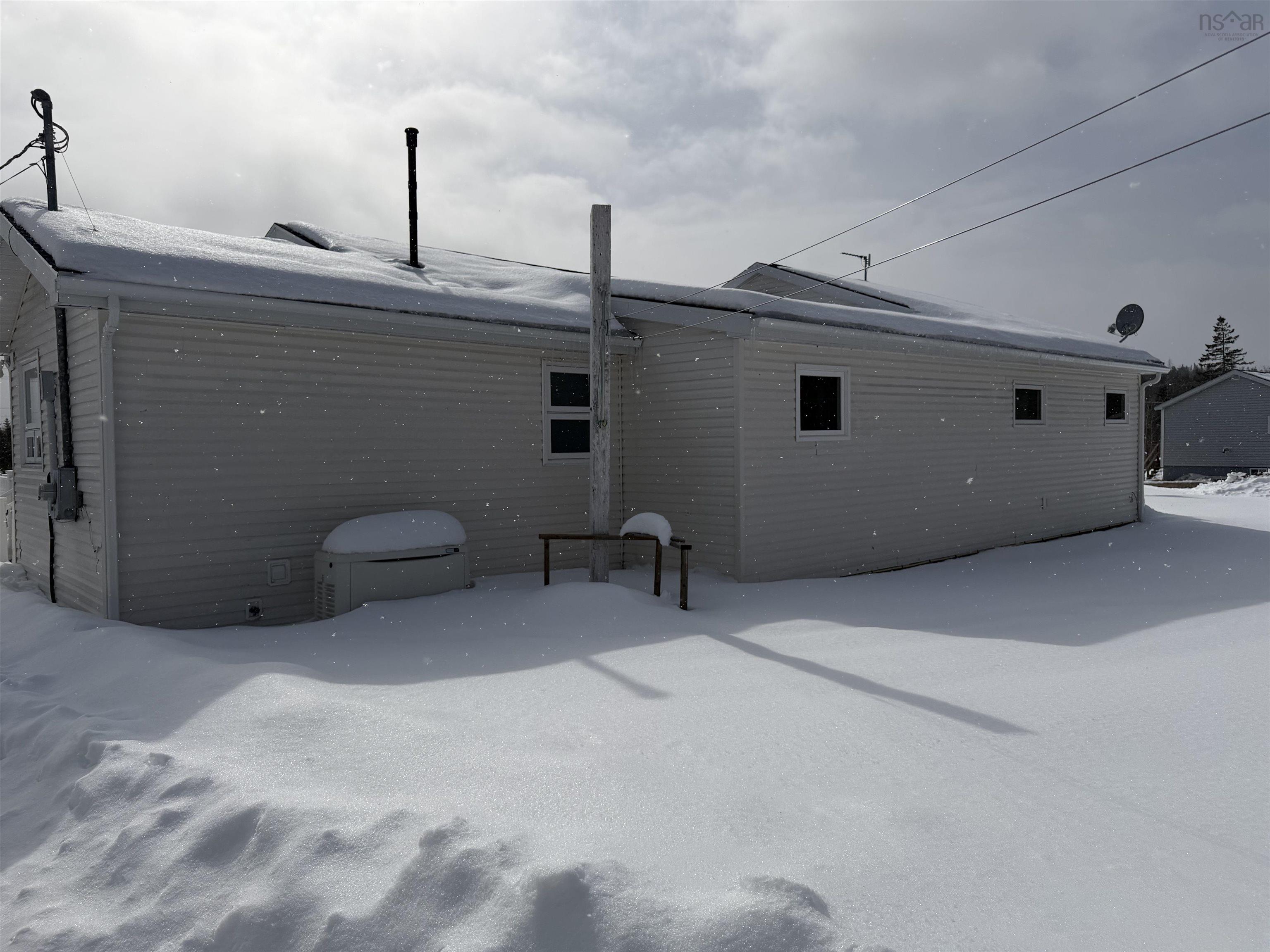 $259,900.00: 24585 Highway 7, Beaver Harbour