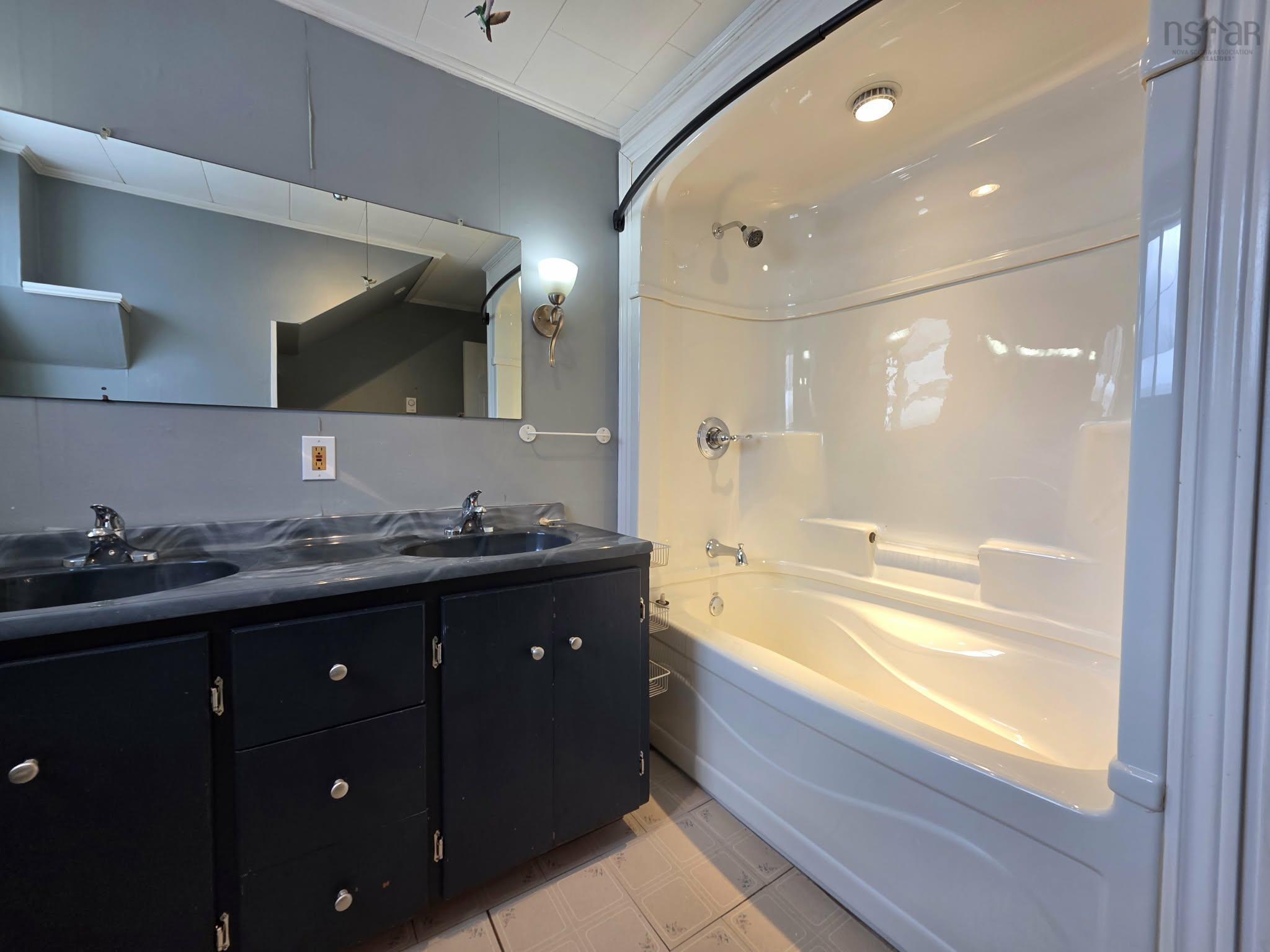 $319,500.00: 68 Hillcrest Avenue, Bible Hill