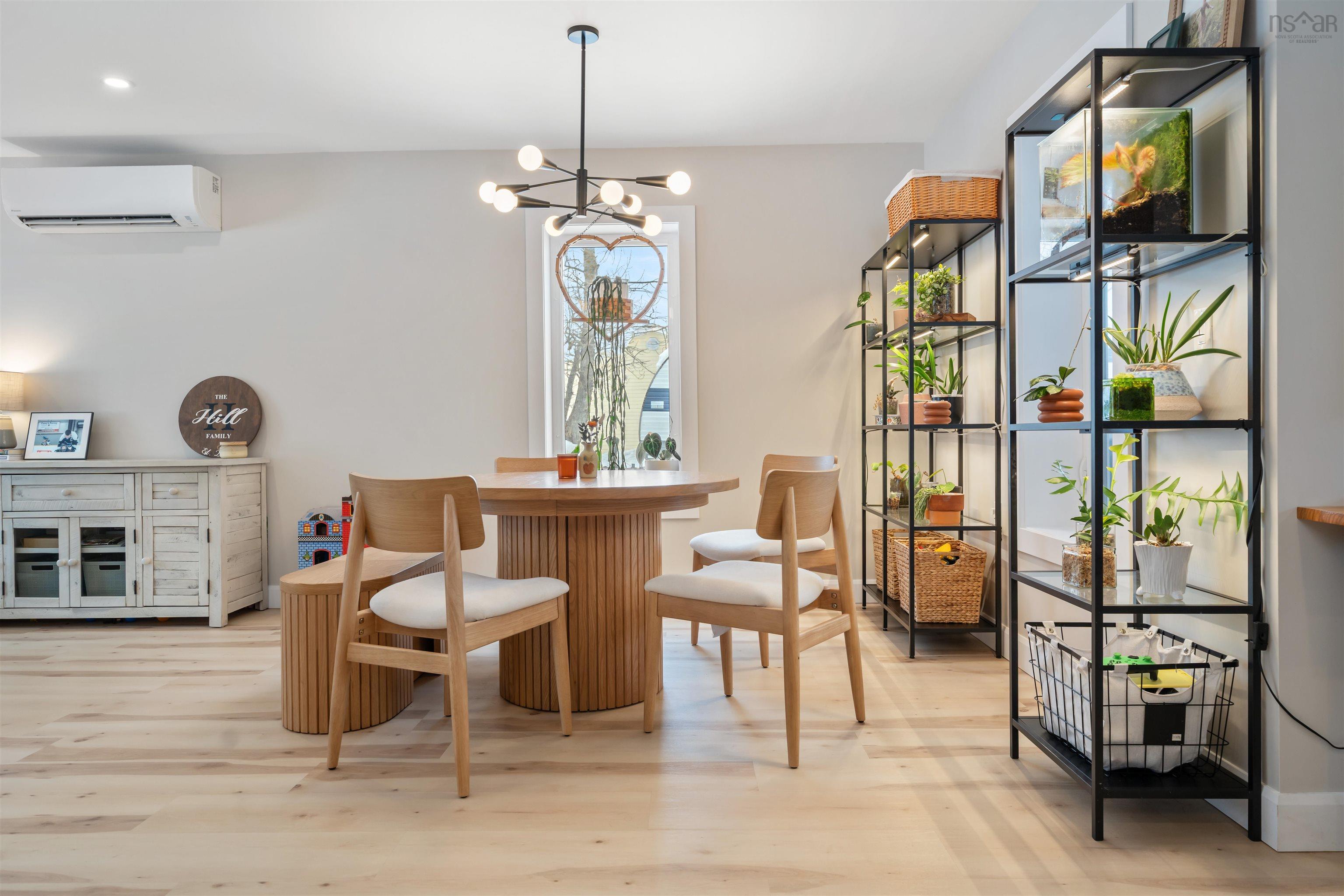 $499,000.00: 1613 MacKay Street, Westville