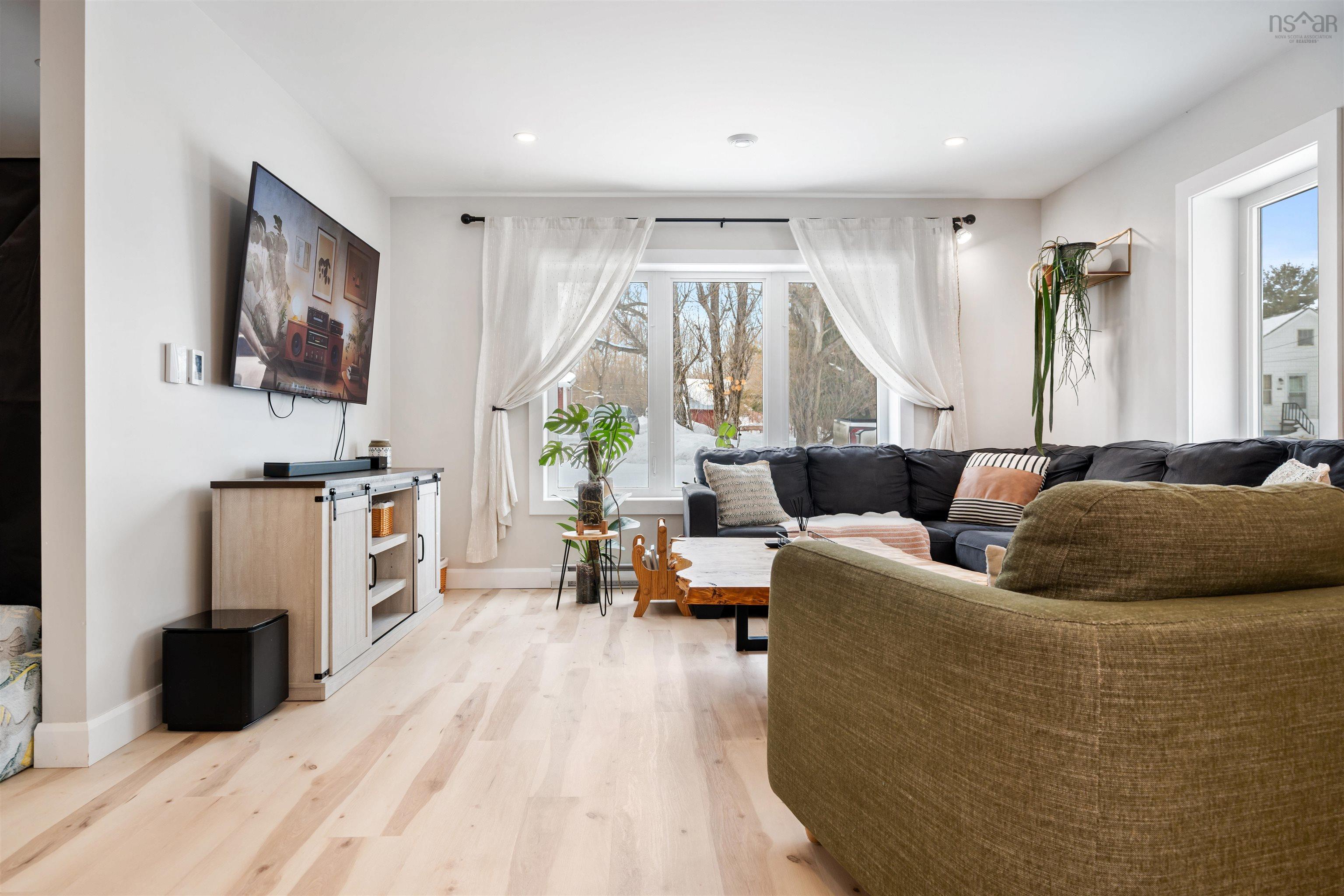 $499,000.00: 1613 MacKay Street, Westville