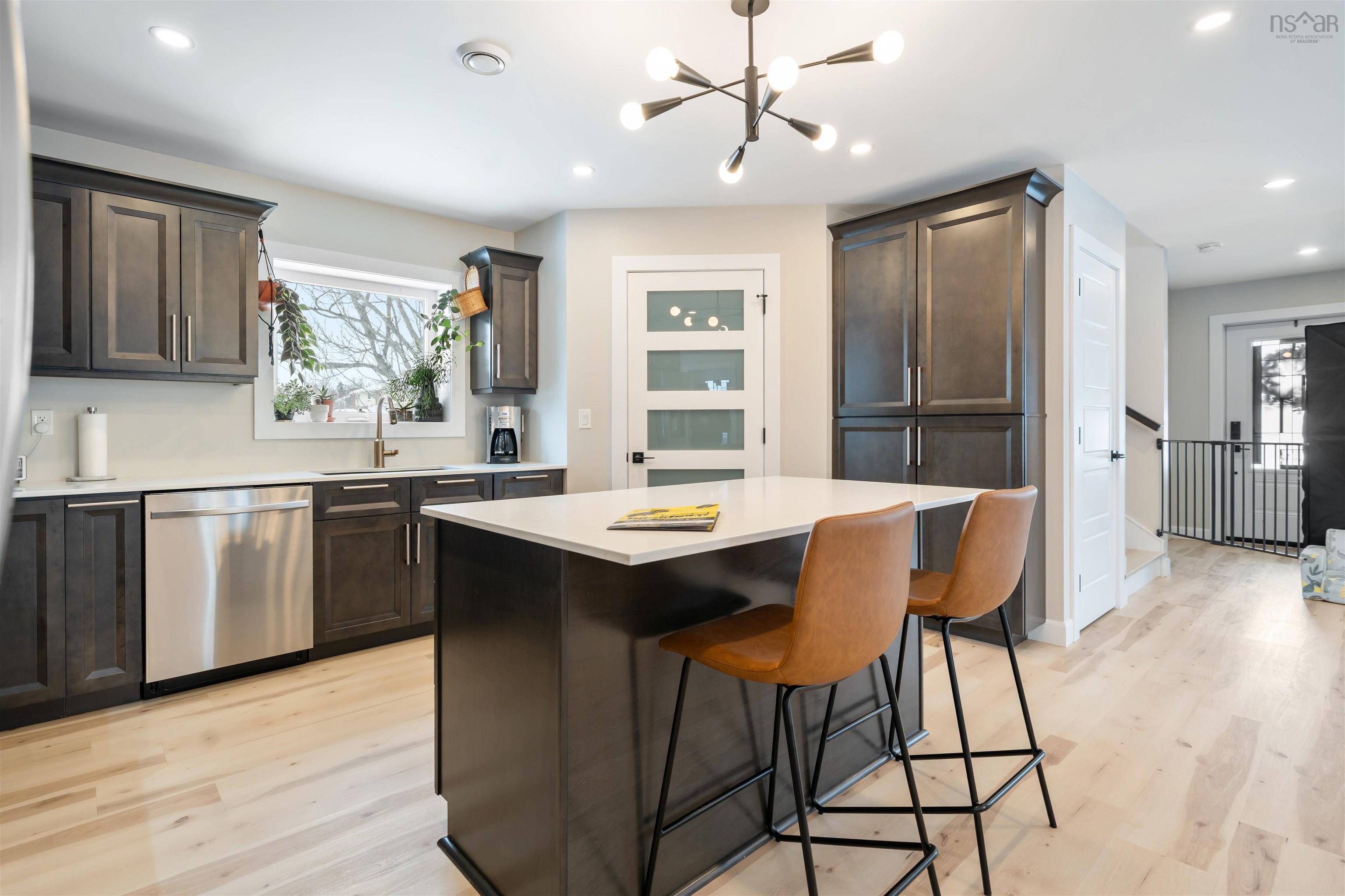 $499,000.00: 1613 MacKay Street, Westville