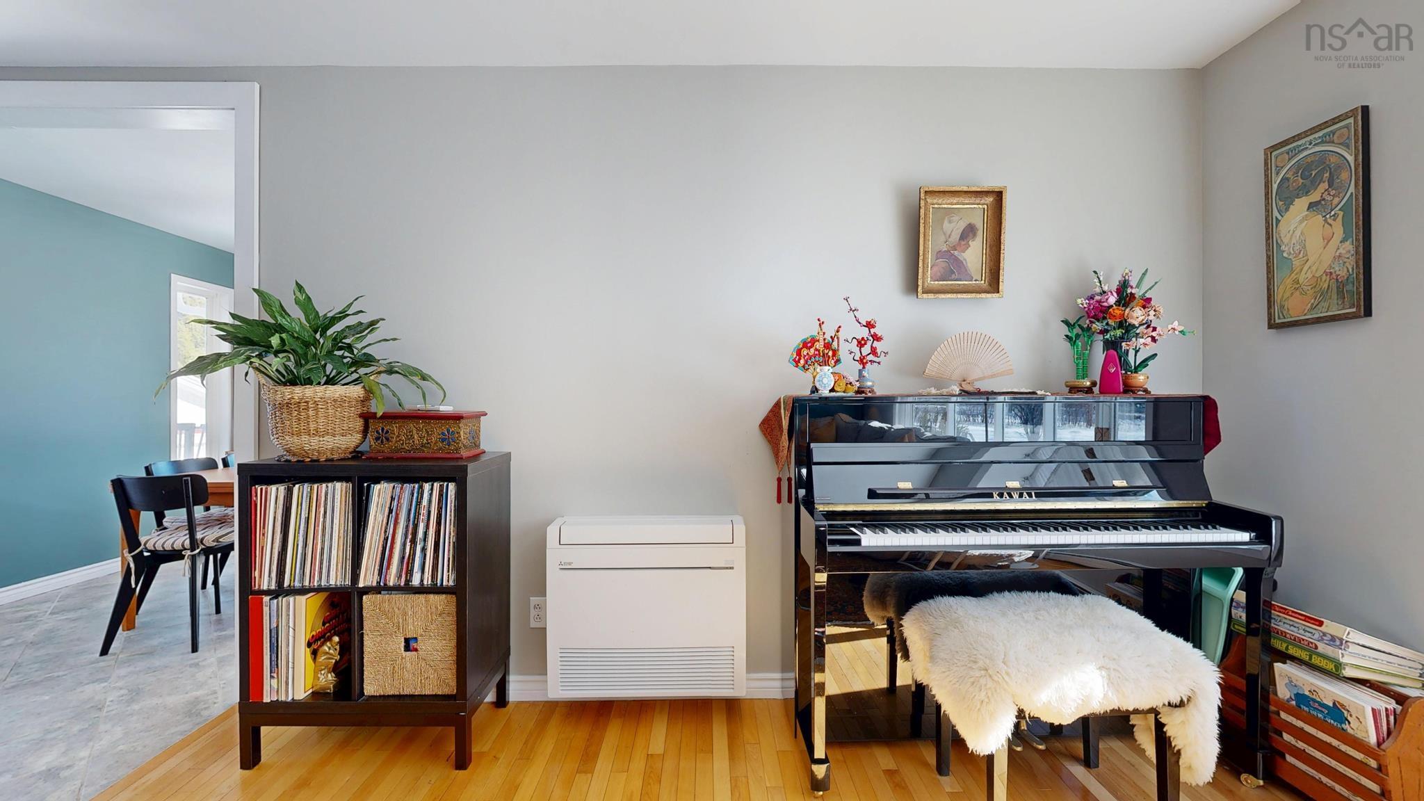 $520,000.00: 1793 Hwy 201 Highway, South Greenwood