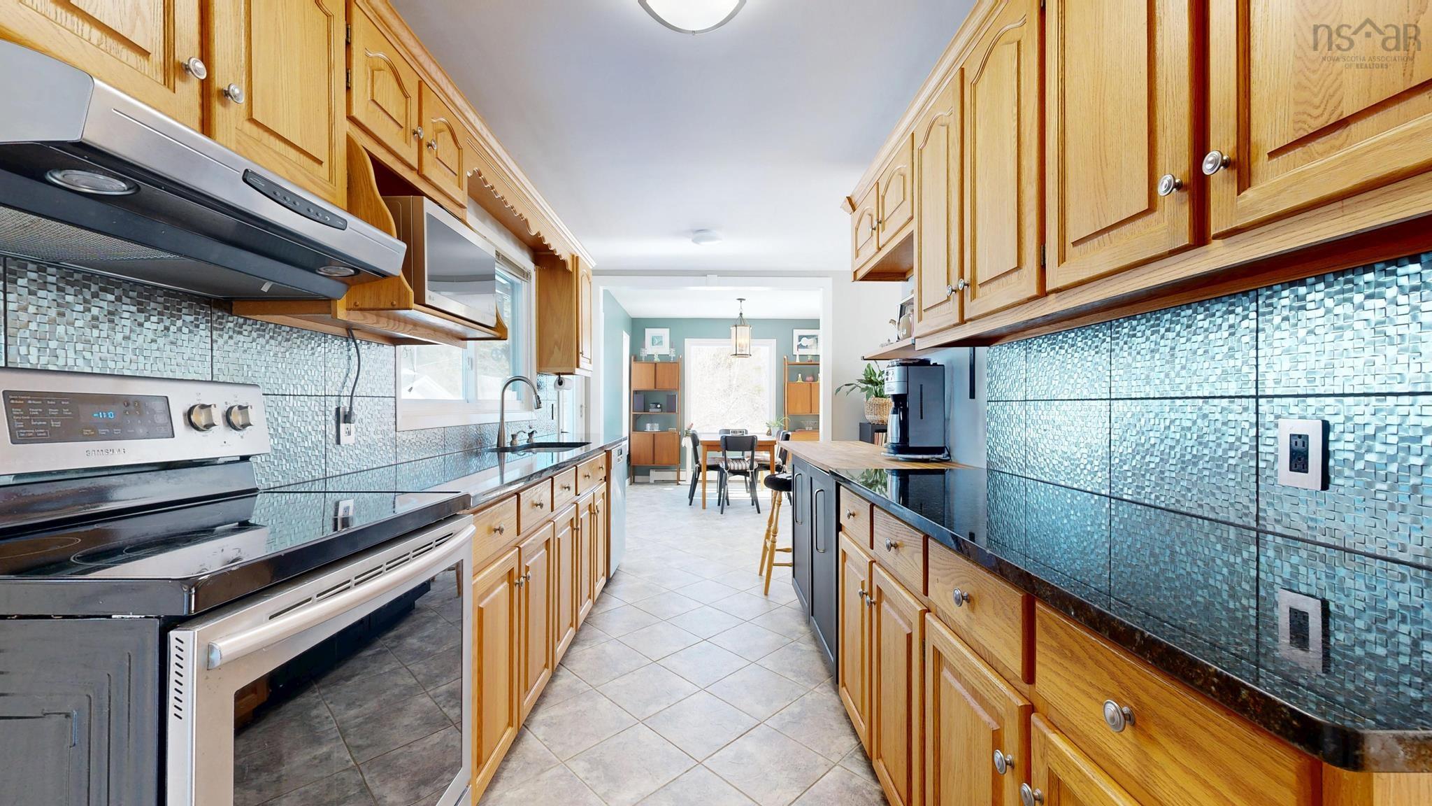 $520,000.00: 1793 Hwy 201 Highway, South Greenwood