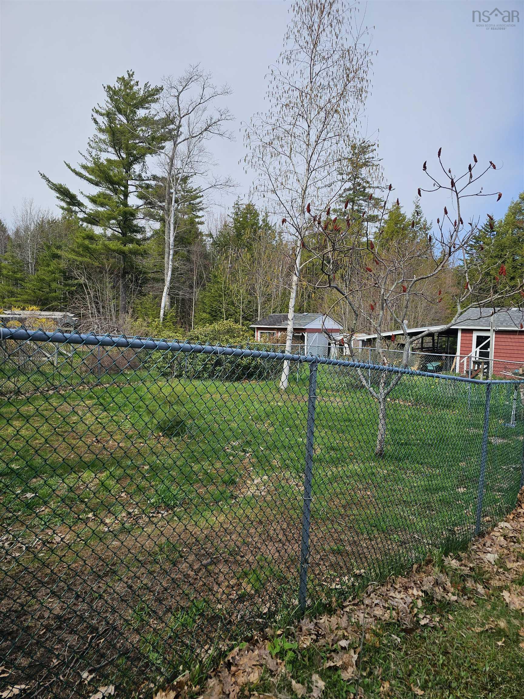 $458,000.00: 1793 Hwy 201 Highway, South Greenwood