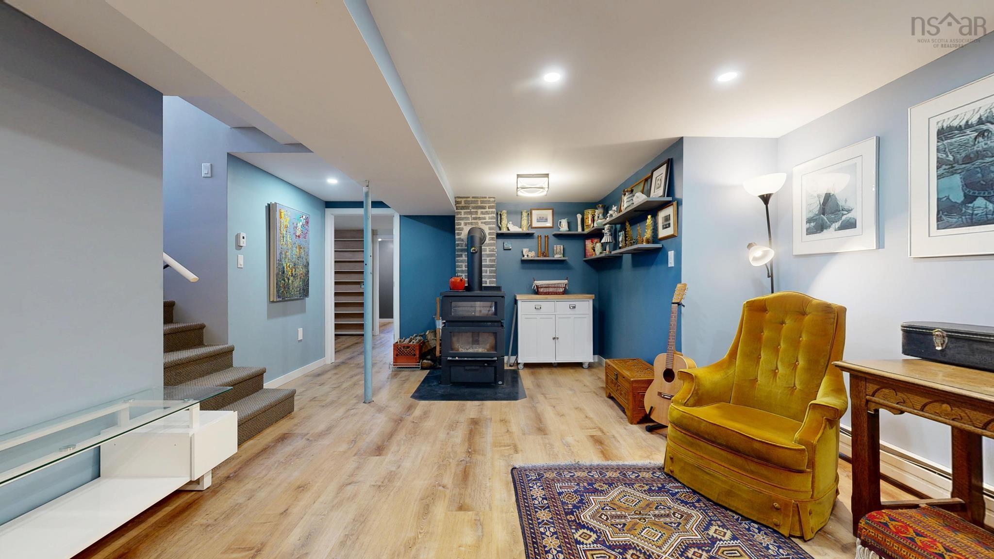 $520,000.00: 1793 Hwy 201 Highway, South Greenwood