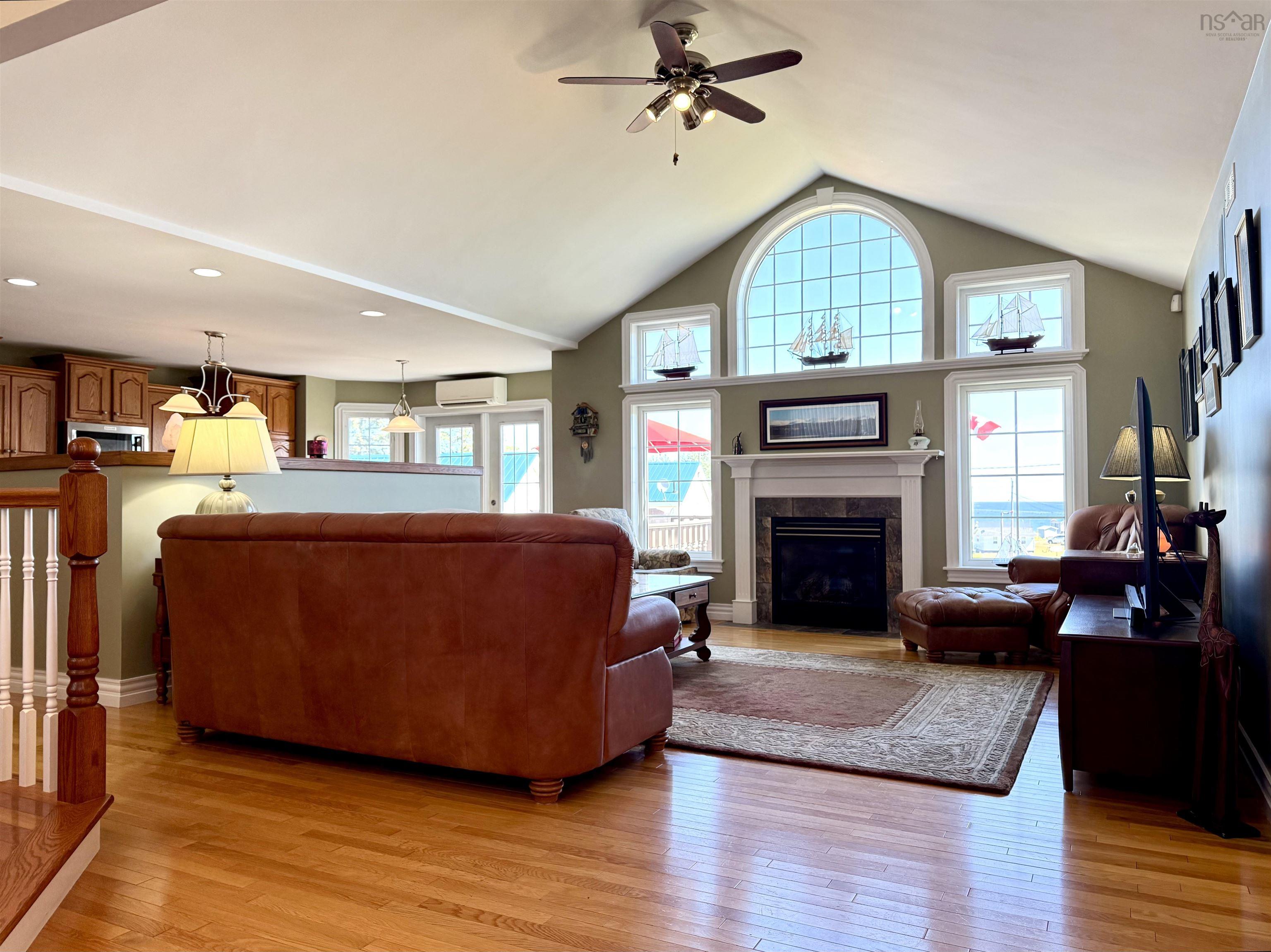 $799,900.00: 9345 366 Highway, Port Howe