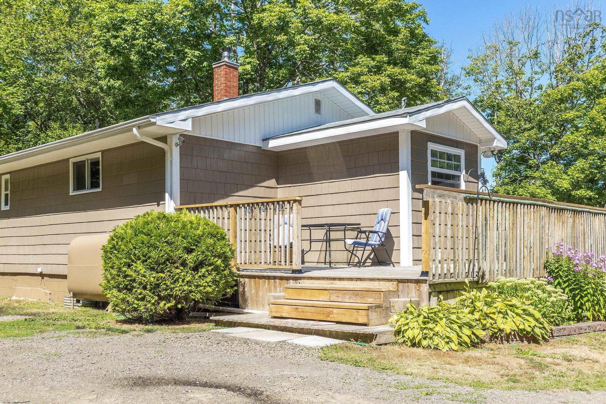 $319,000.00: 1037 Culloden Road, Mount Pleasant