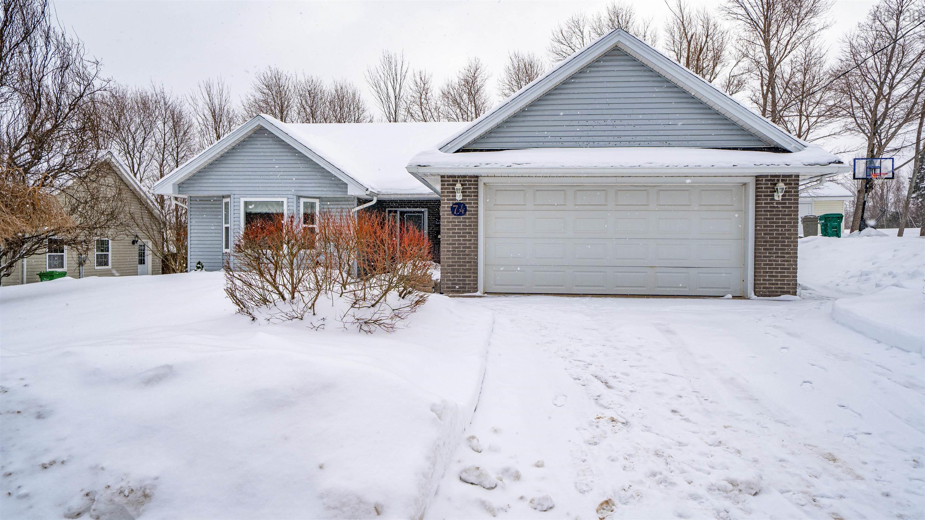 $425,000.00: 74 Terrace Heights Drive, New Glasgow