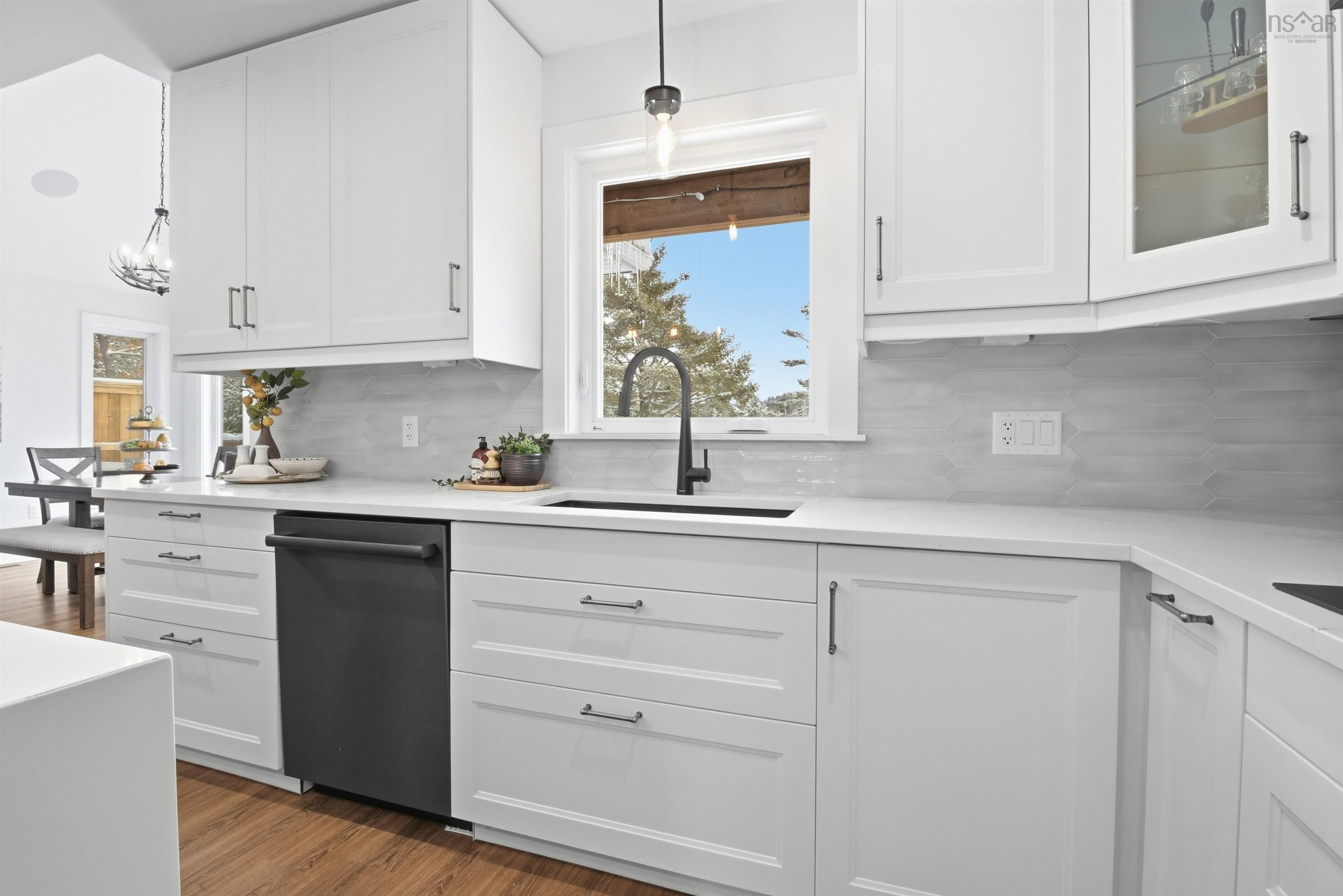 $799,900.00: 109 Ardoise Lane, Ardoise