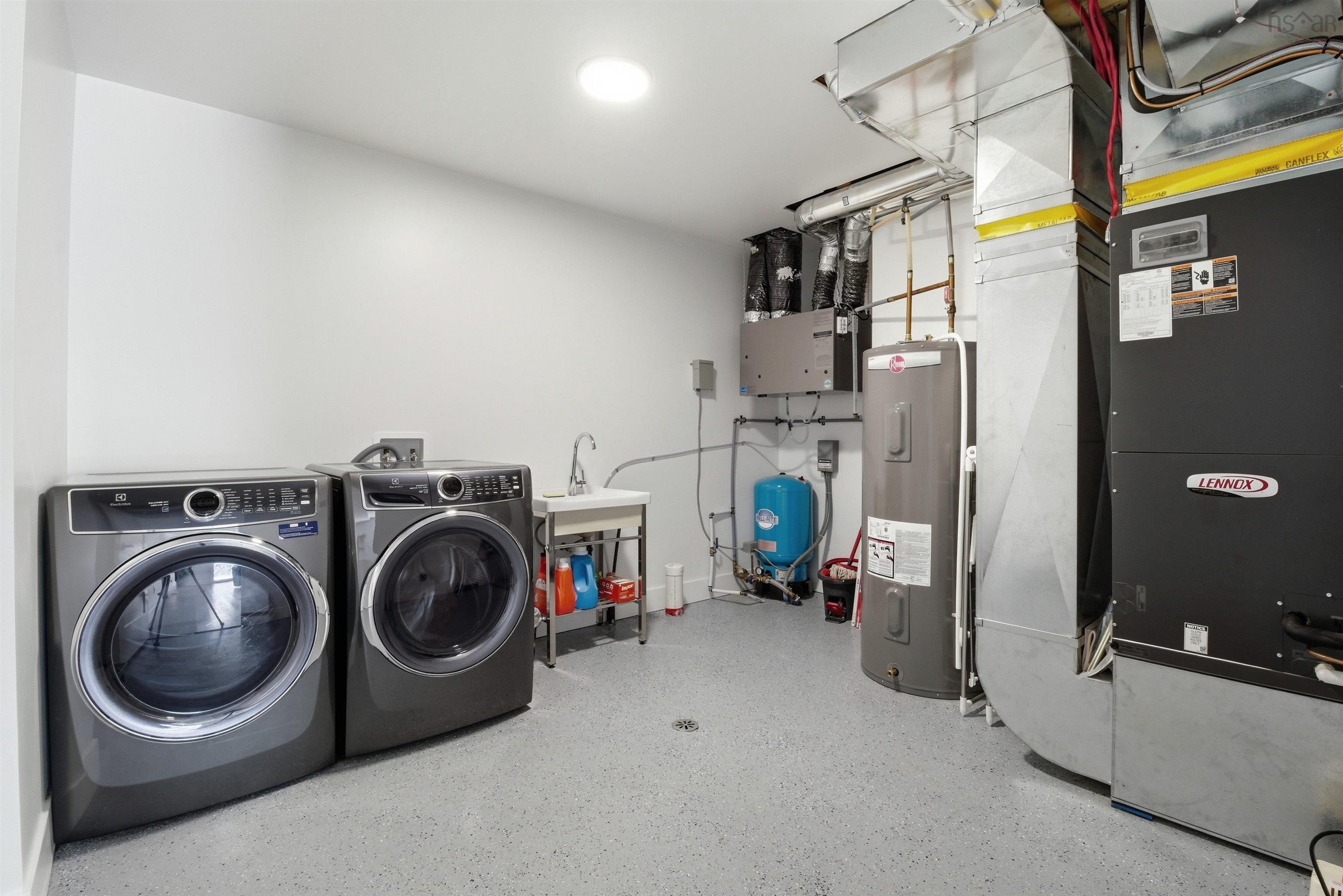 $799,900.00: 109 Ardoise Lane, Ardoise