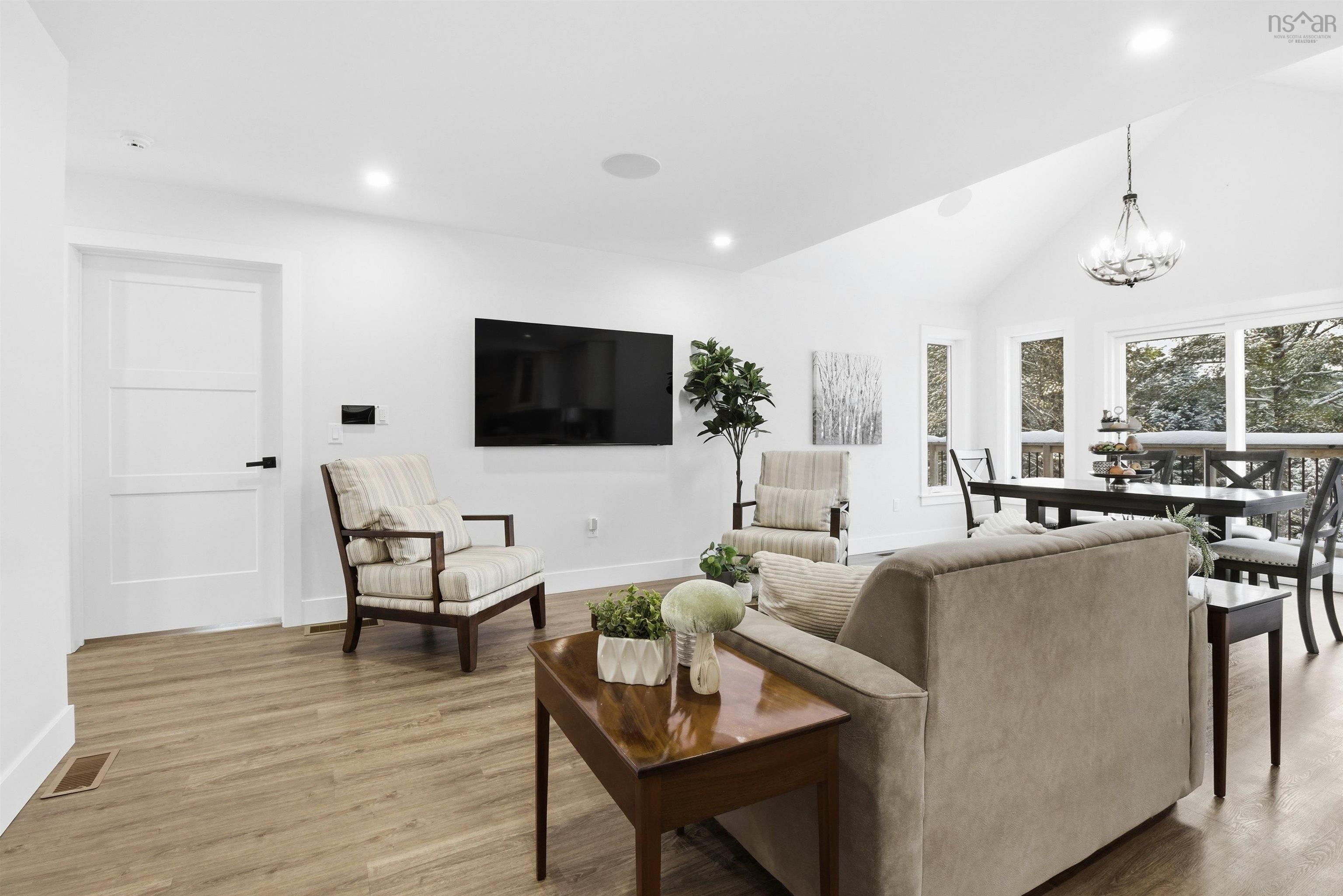 $799,900.00: 109 Ardoise Lane, Ardoise