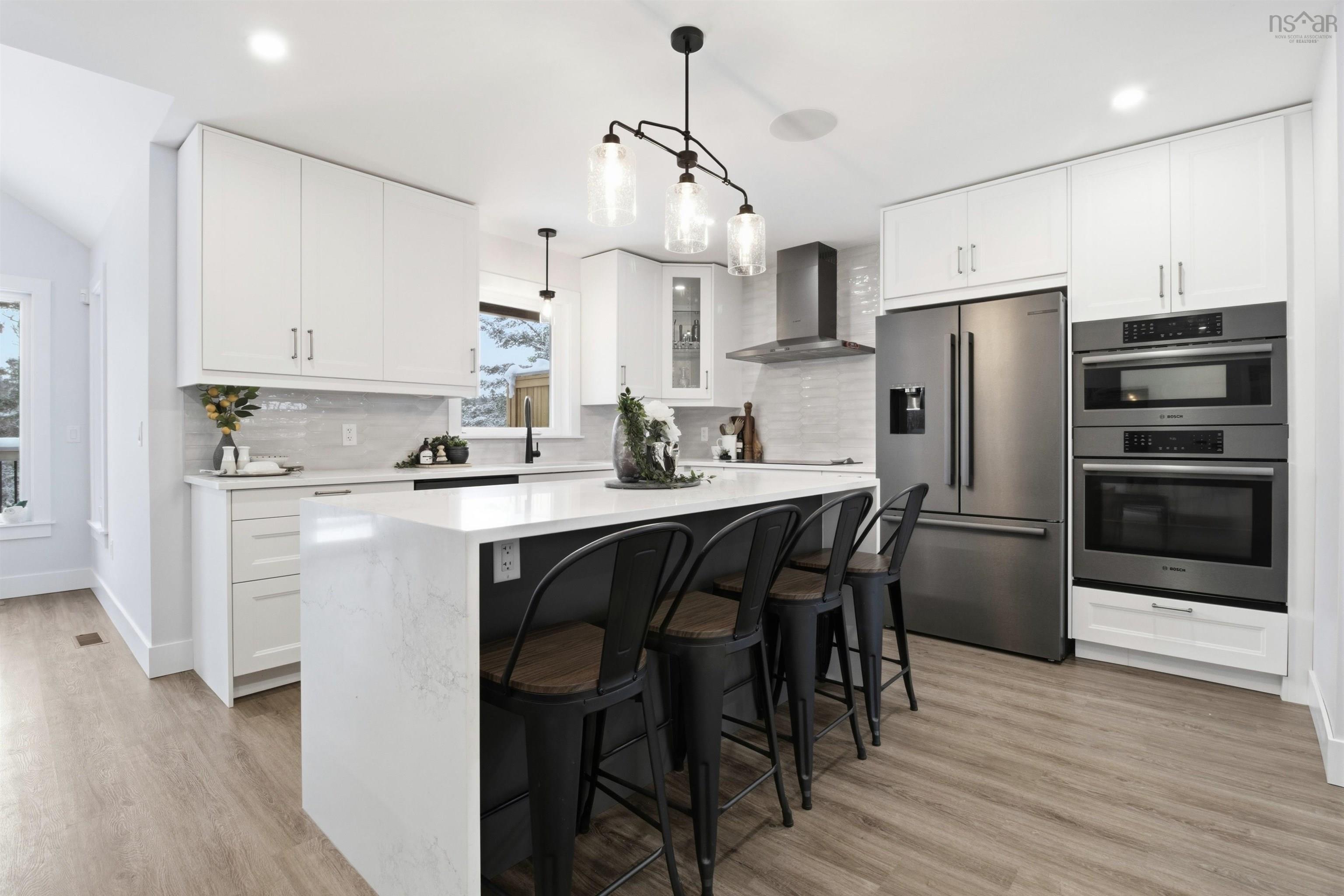 $799,900.00: 109 Ardoise Lane, Ardoise