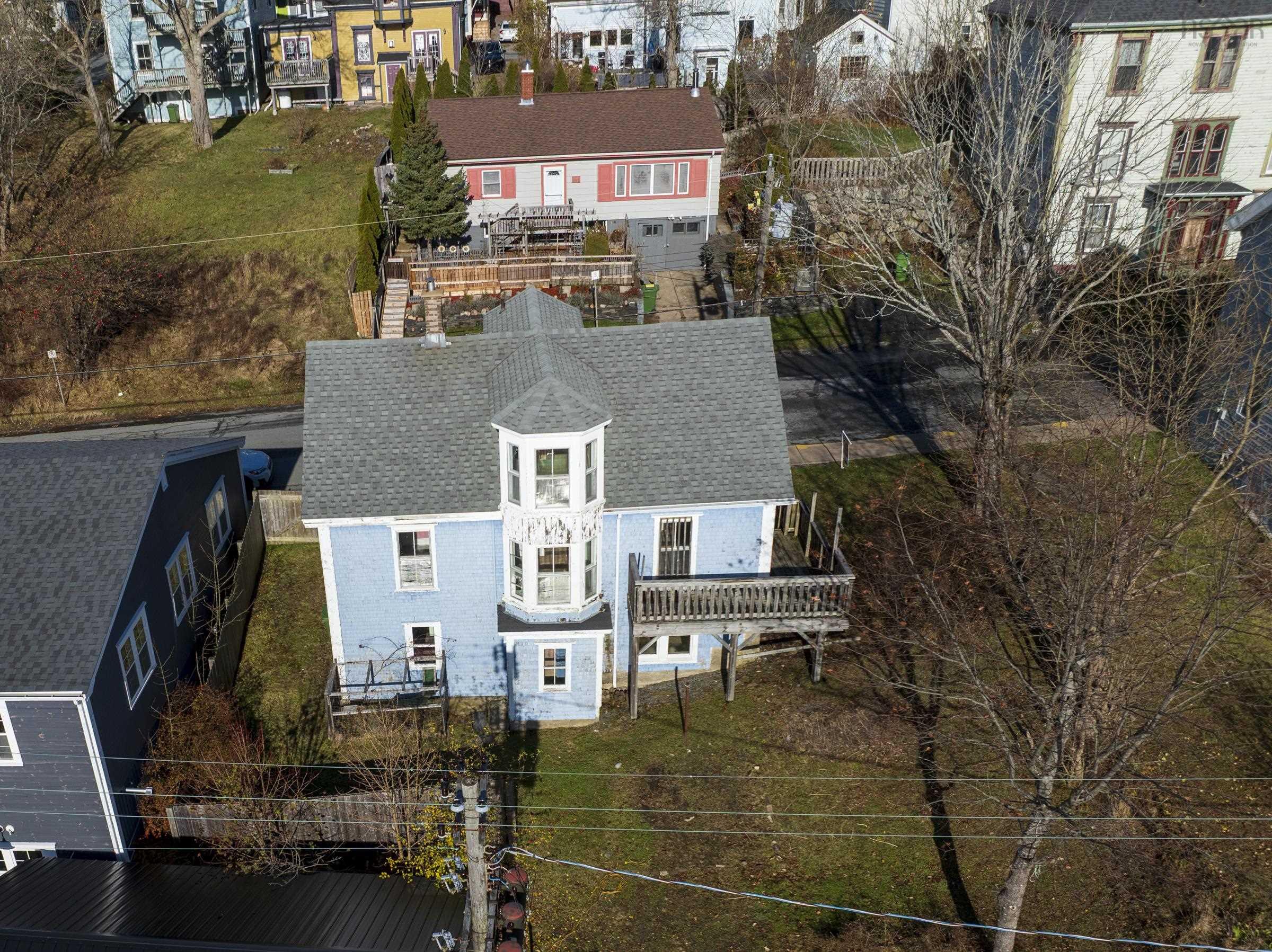 $600,000.00: 200 Montague Street, Lunenburg