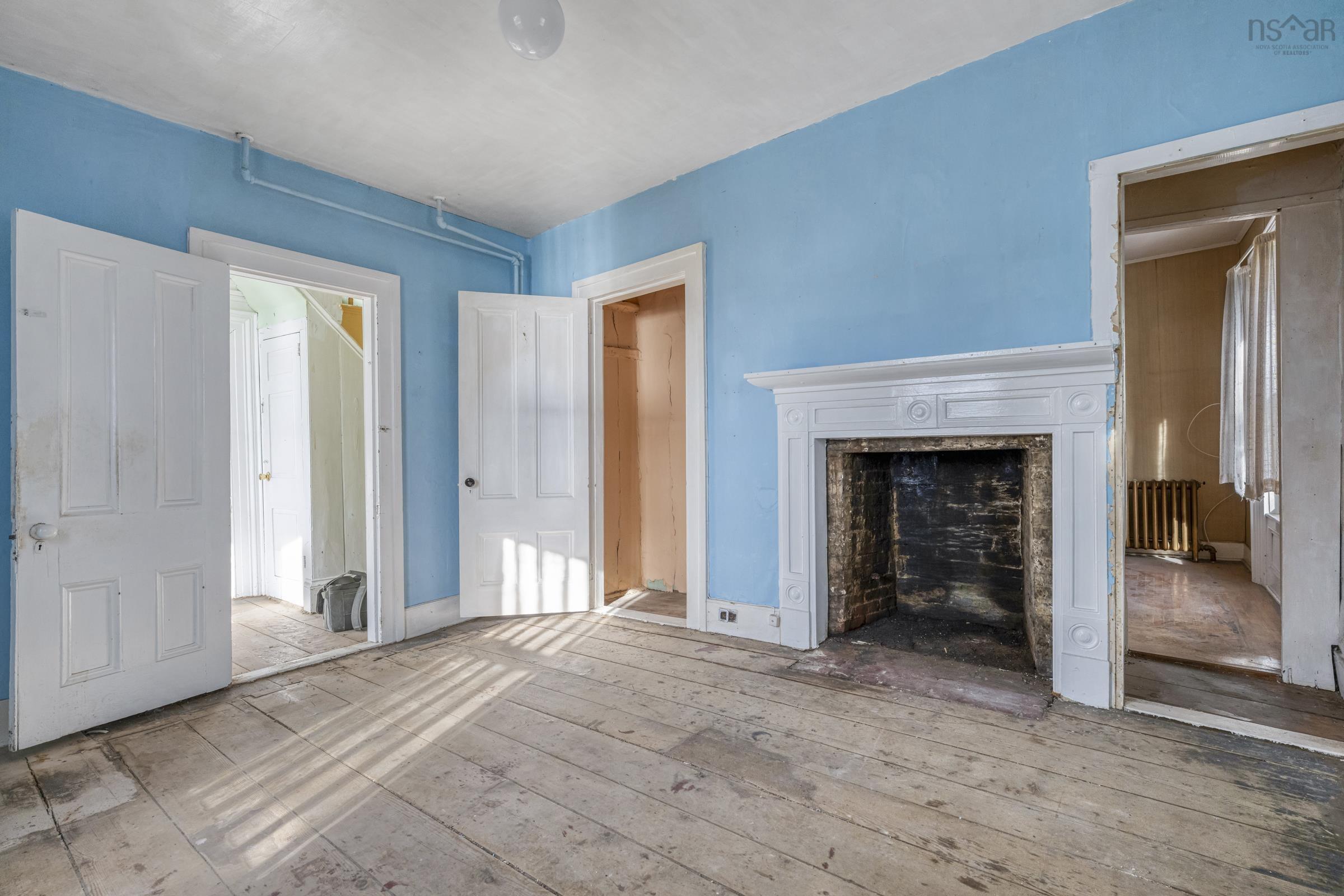 $600,000.00: 200 Montague Street, Lunenburg