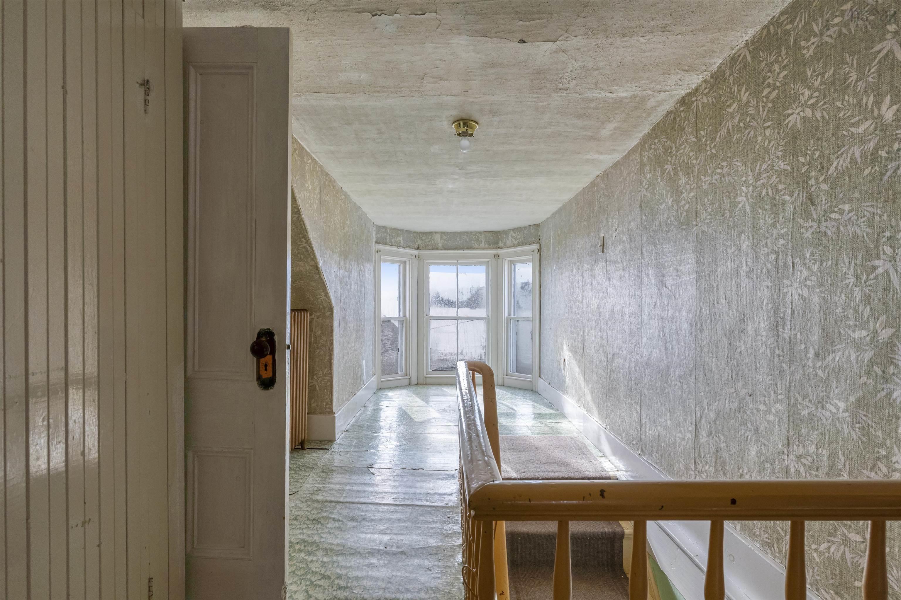 $600,000.00: 200 Montague Street, Lunenburg